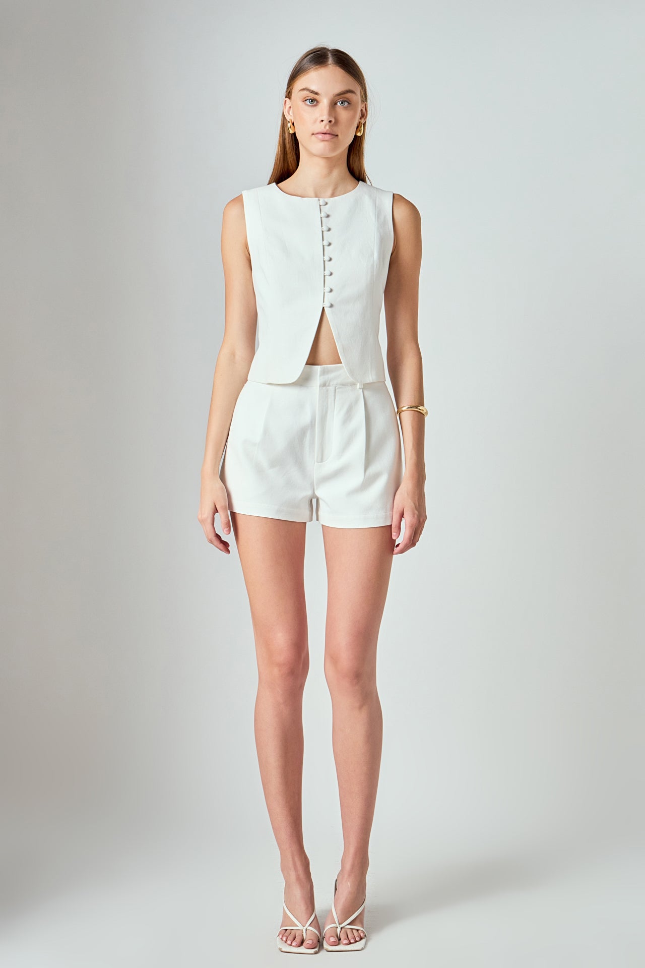 ENDLESS ROSE - Charlotte Linen Pintucked Shorts - SHORTS available at Objectrare