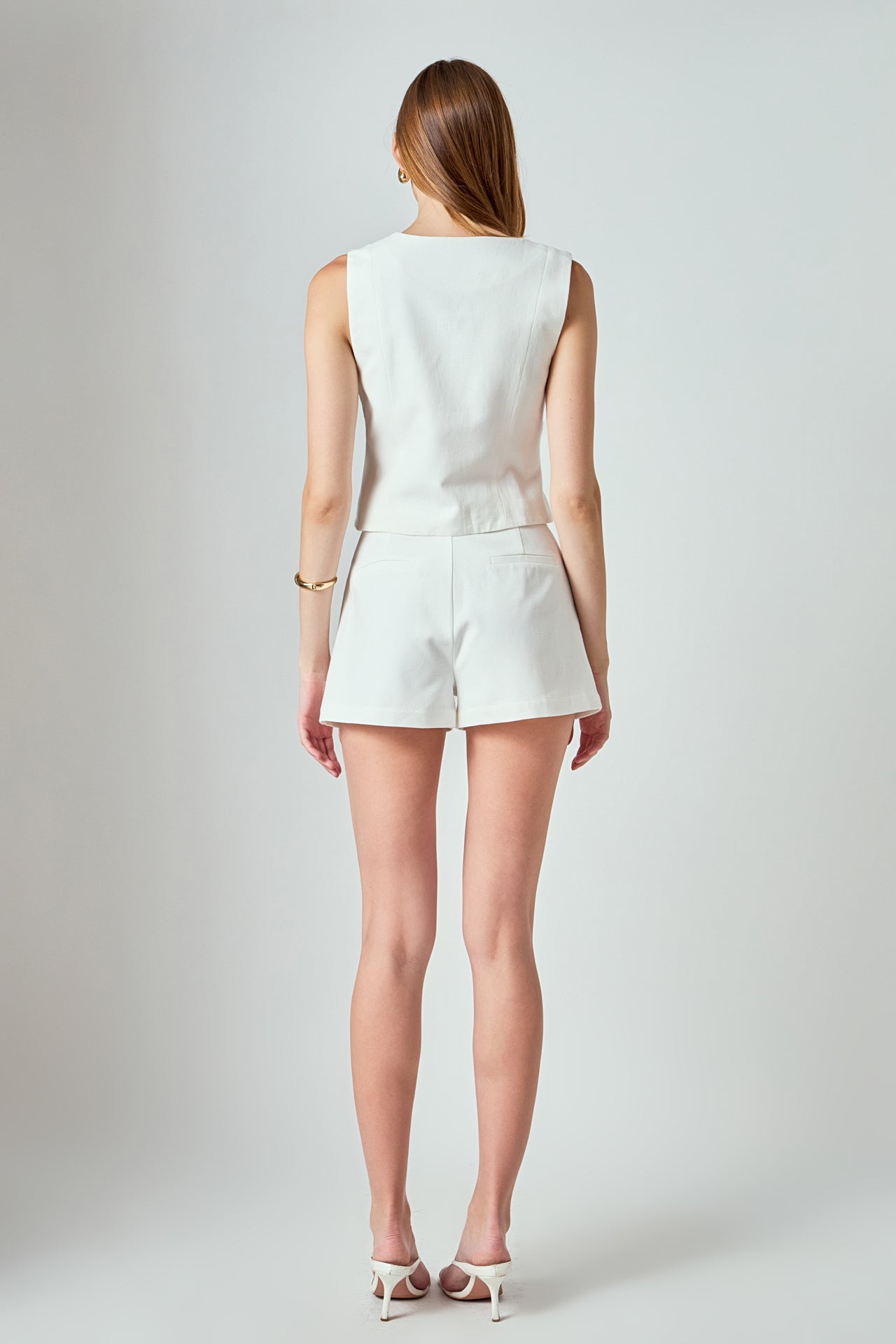 ENDLESS ROSE - Charlotte Linen Pintucked Shorts - SHORTS available at Objectrare
