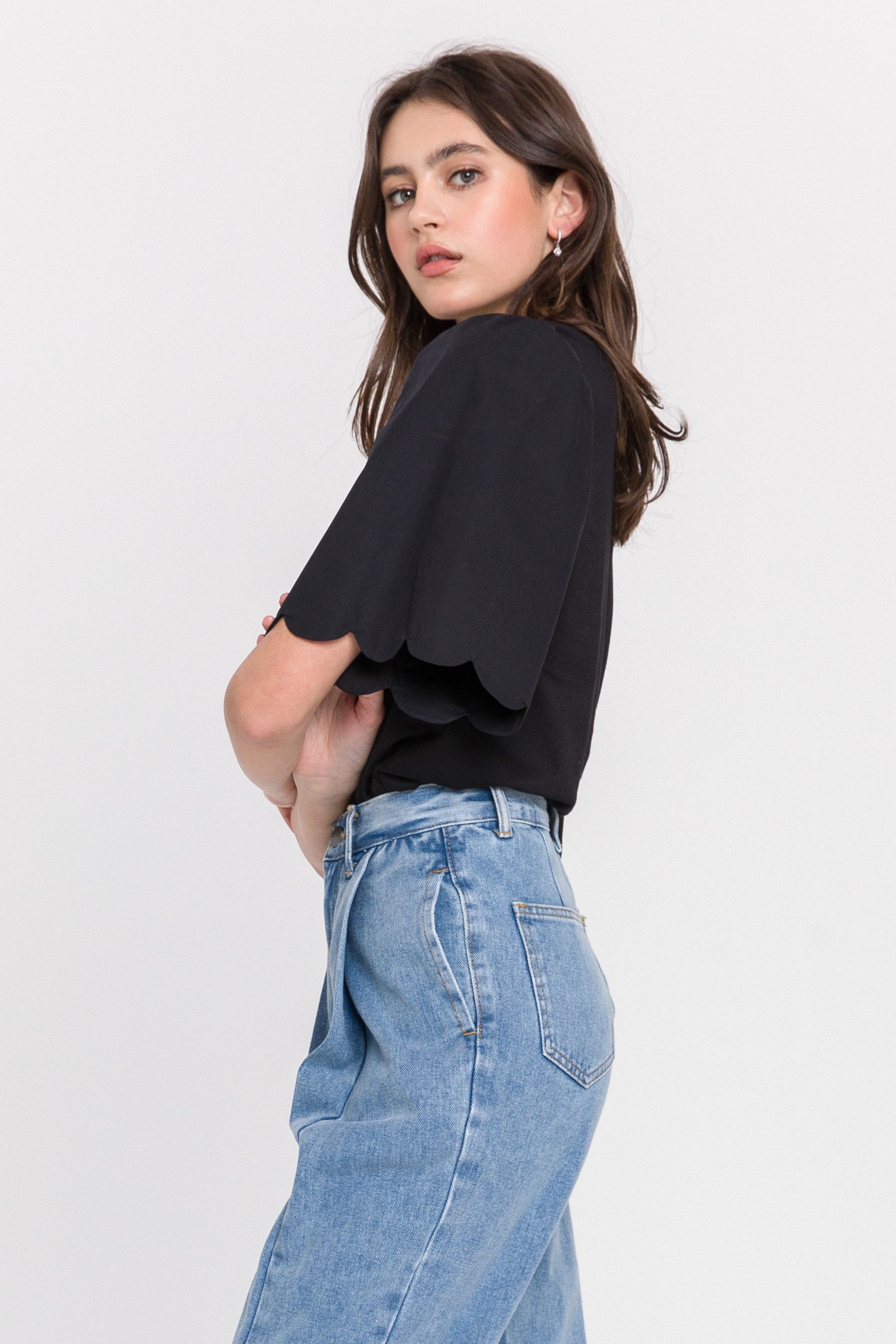Scalloped Sleeve Top