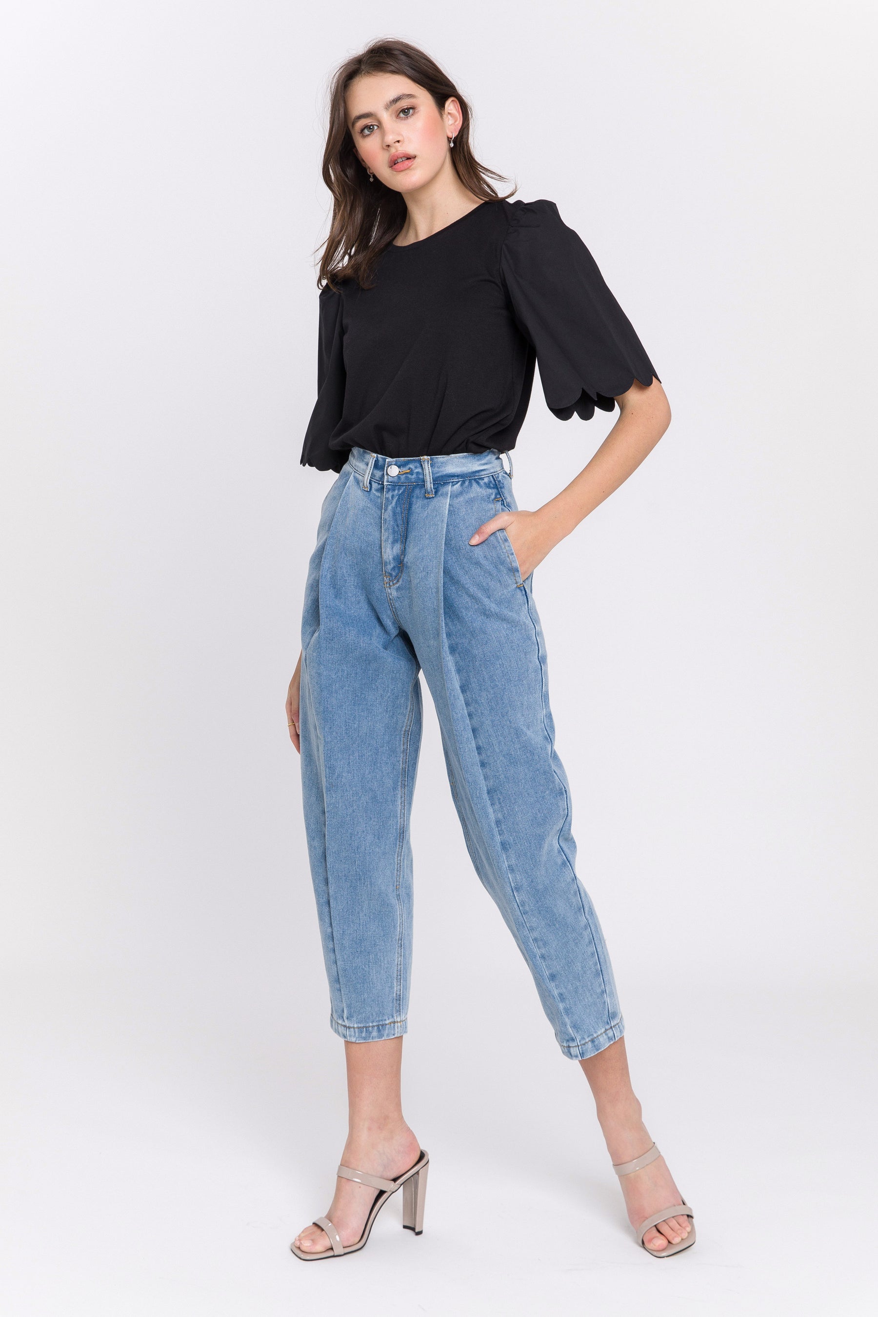 Scalloped Sleeve Top