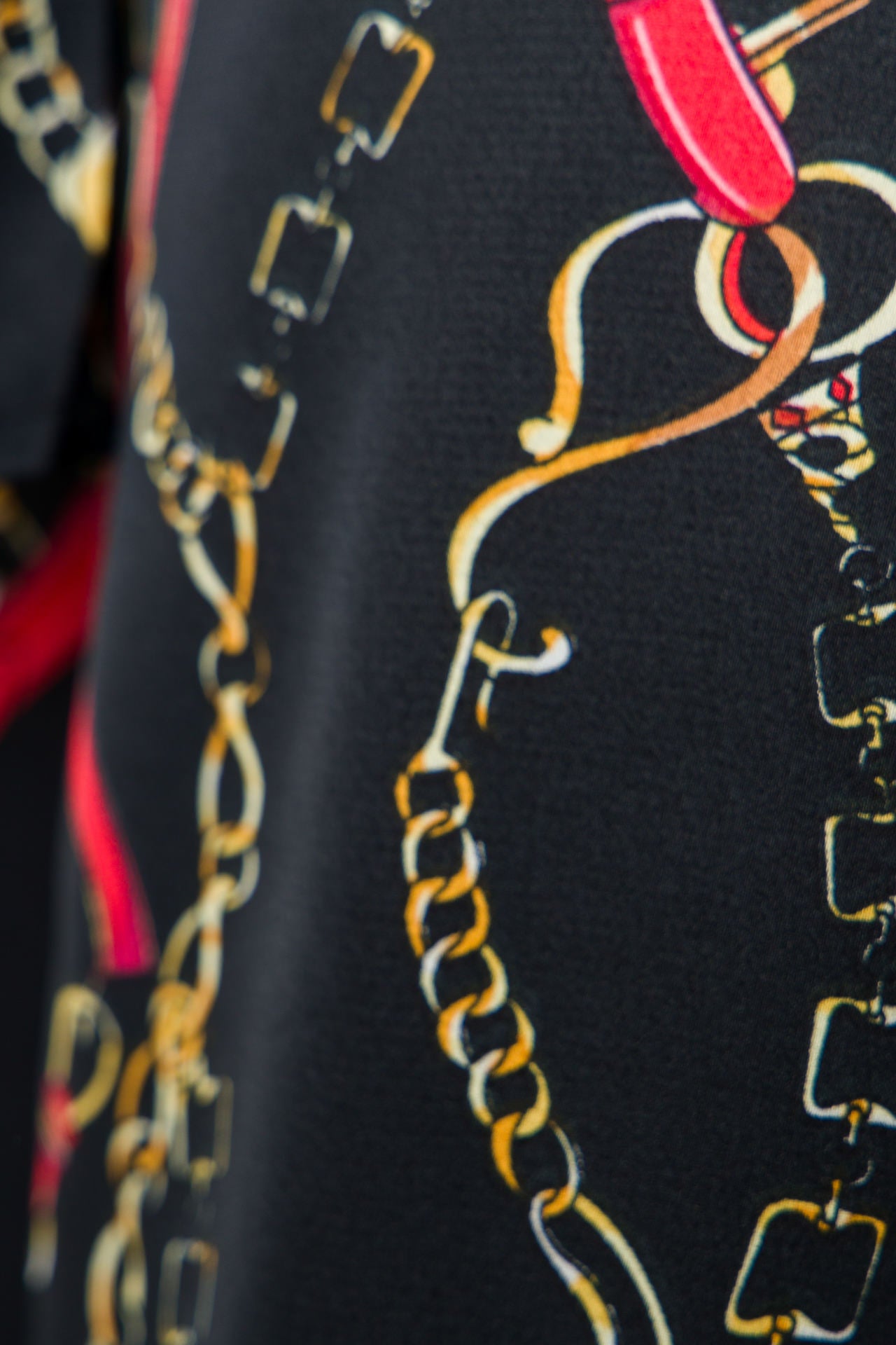 LA'VEN - Chain Print Pants - PANTS available at Objectrare