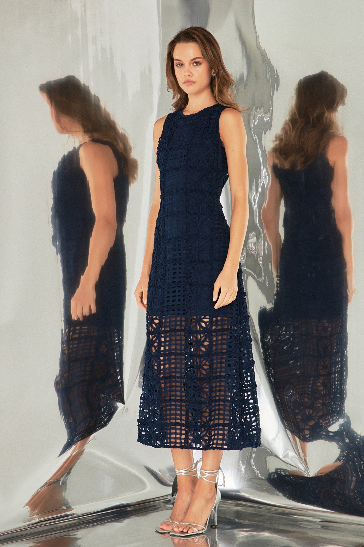 Textured Sleeveless Lined Maxi Dress