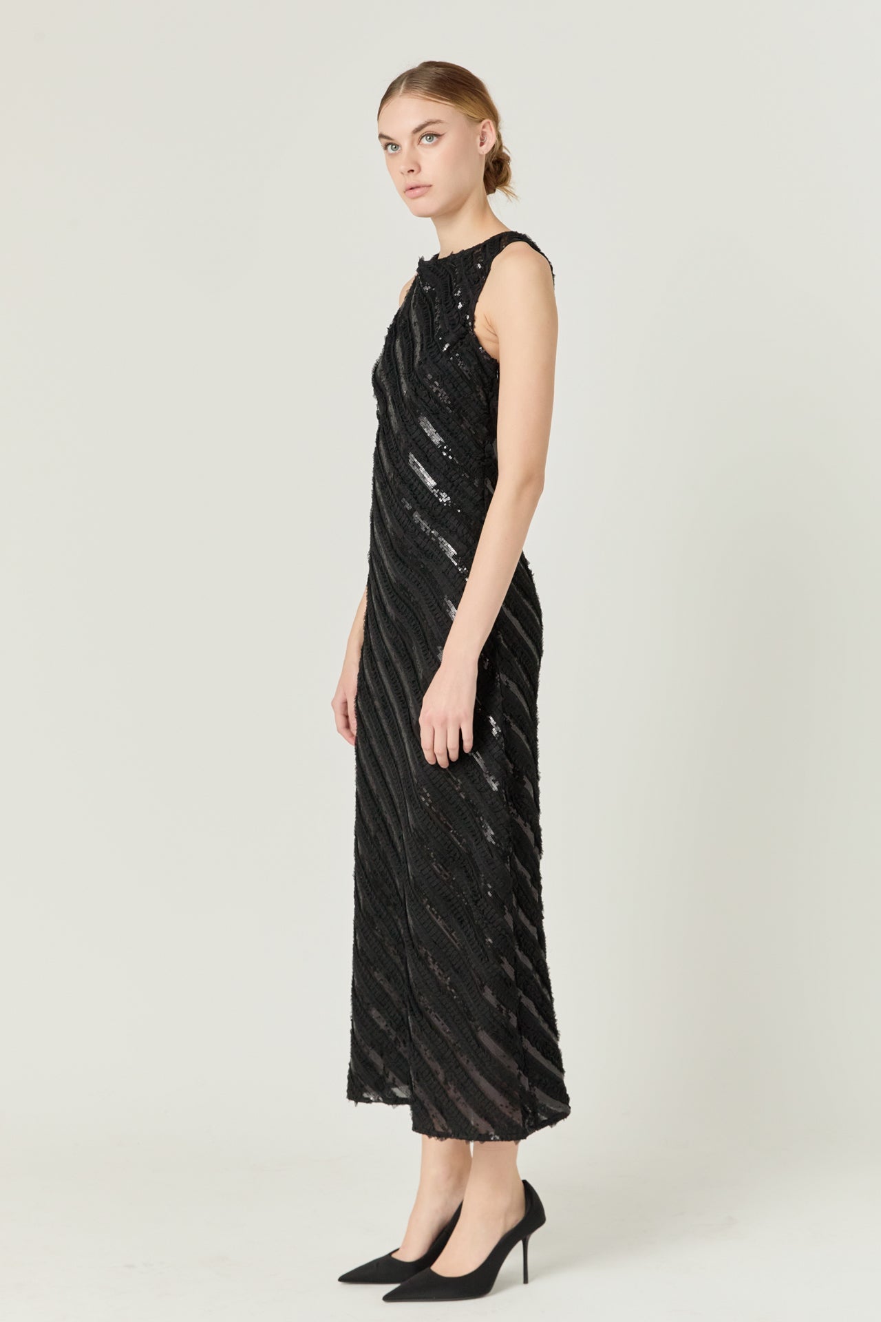 ENDLESS ROSE - Textured Sleeveless Maxi Dress - DRESSES available at Objectrare