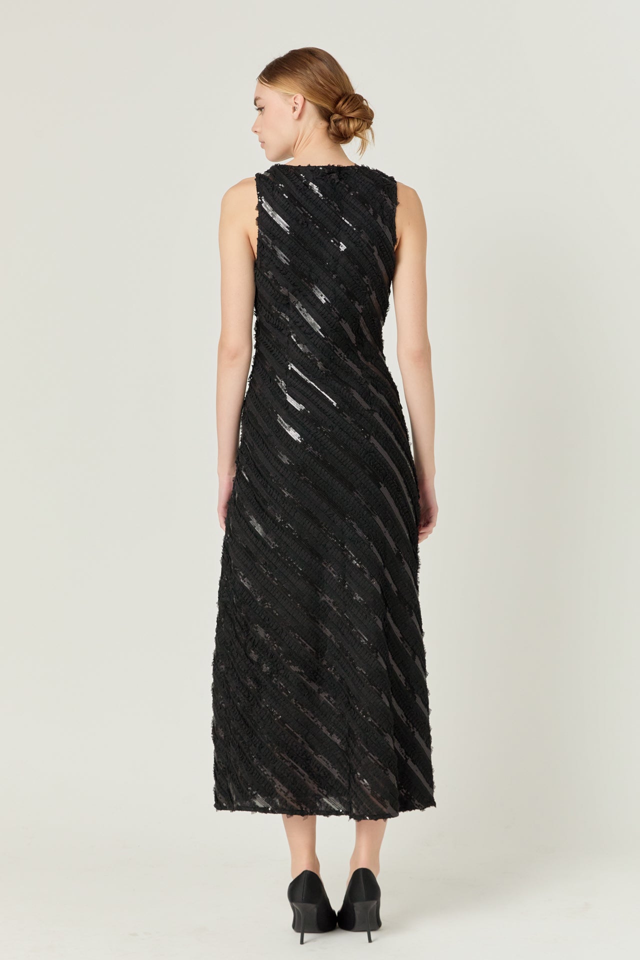 ENDLESS ROSE - Textured Sleeveless Maxi Dress - DRESSES available at Objectrare