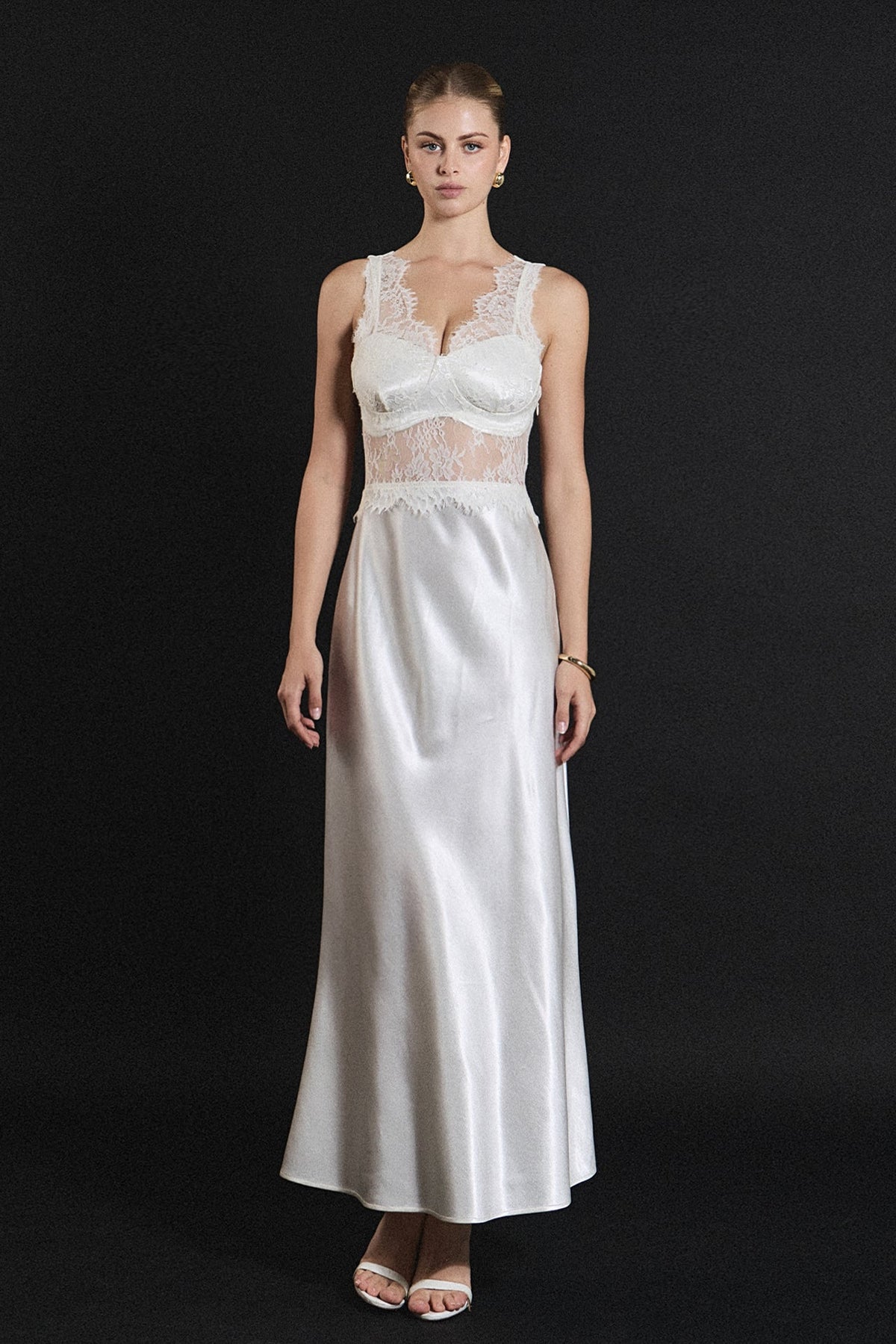 Lace Trim Sleevesless Midi Dress