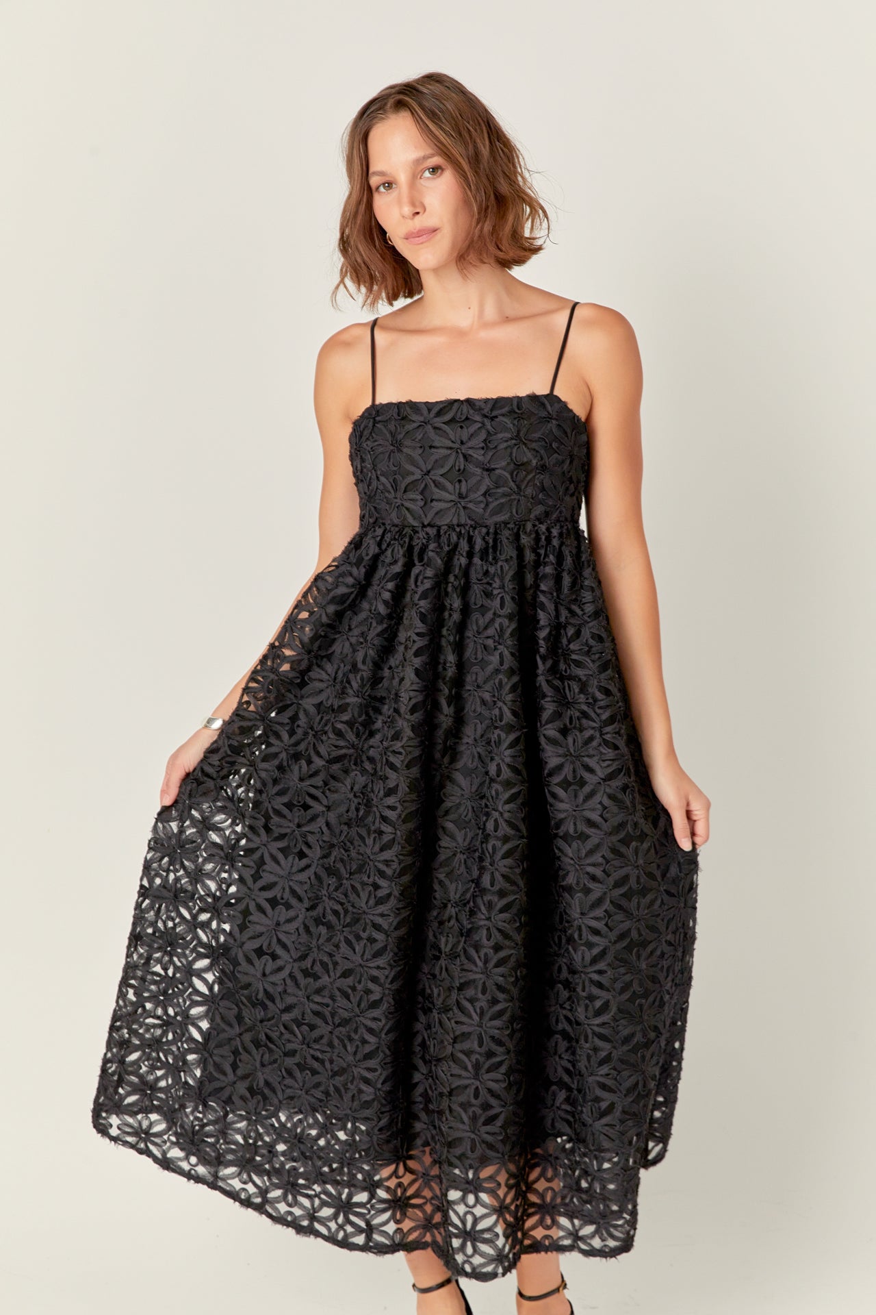 Floral Embroidery Sleeveless Midi Dress Floral Embroidery Sleeveless Midi Dress