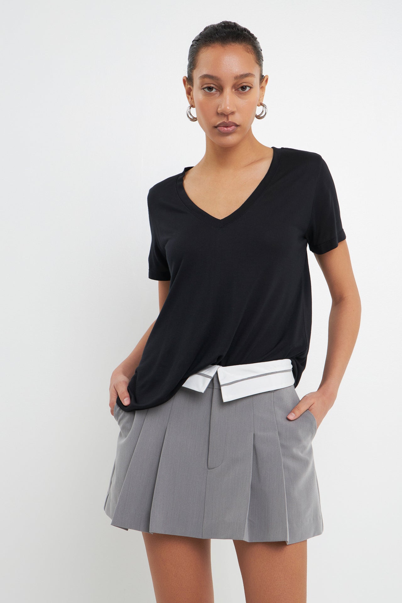 GREY LAB - Classic V-neck T-shirt - T-SHIRTS available at Objectrare