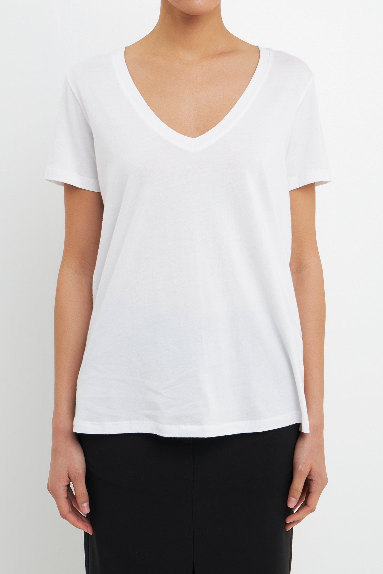 GREY LAB - Classic V-neck T-shirt - T-SHIRTS available at Objectrare