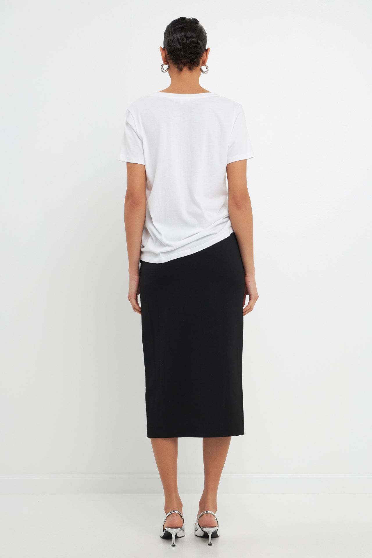 GREY LAB - Classic V-neck T-shirt - T-SHIRTS available at Objectrare