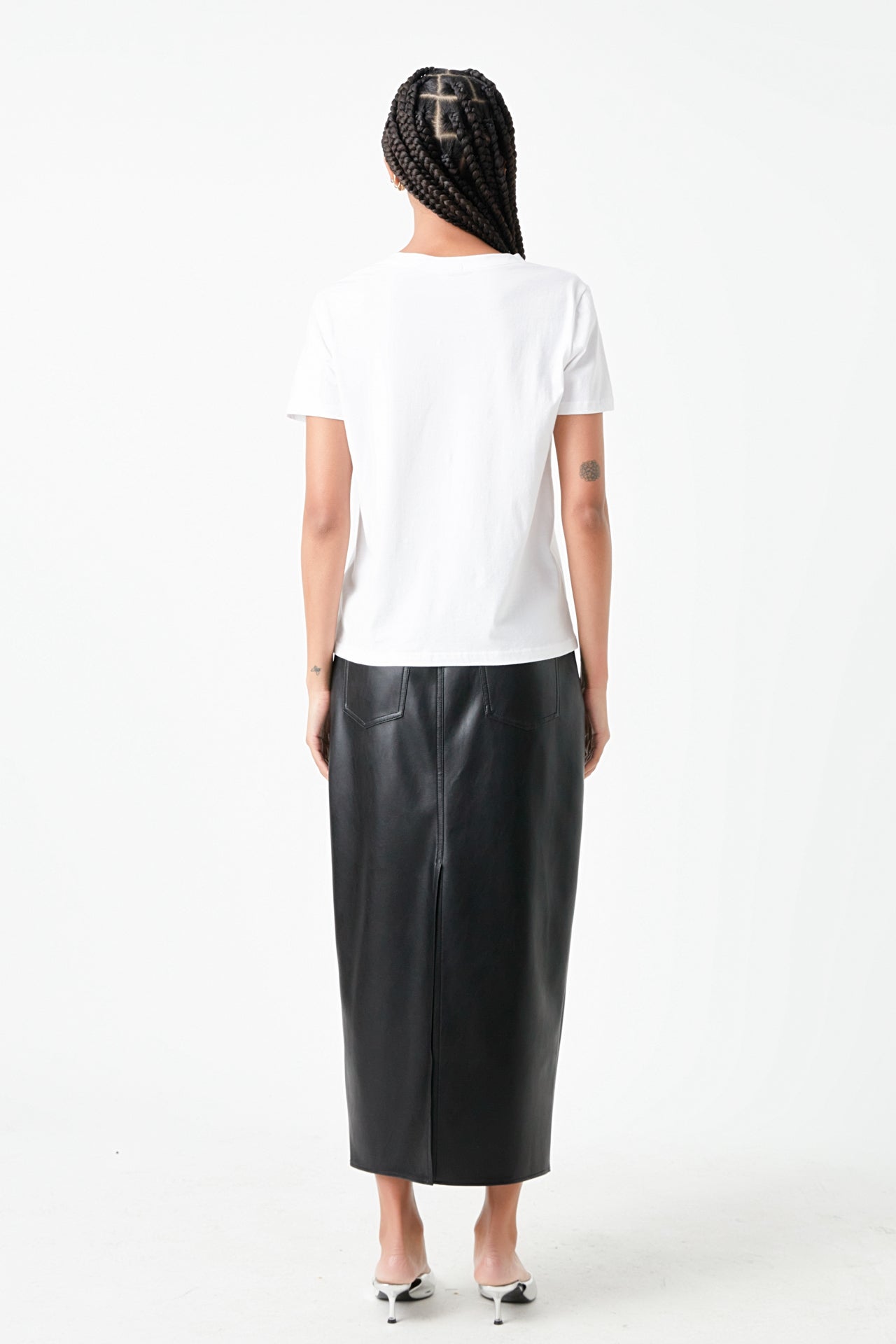 Classic Round Neck Tee