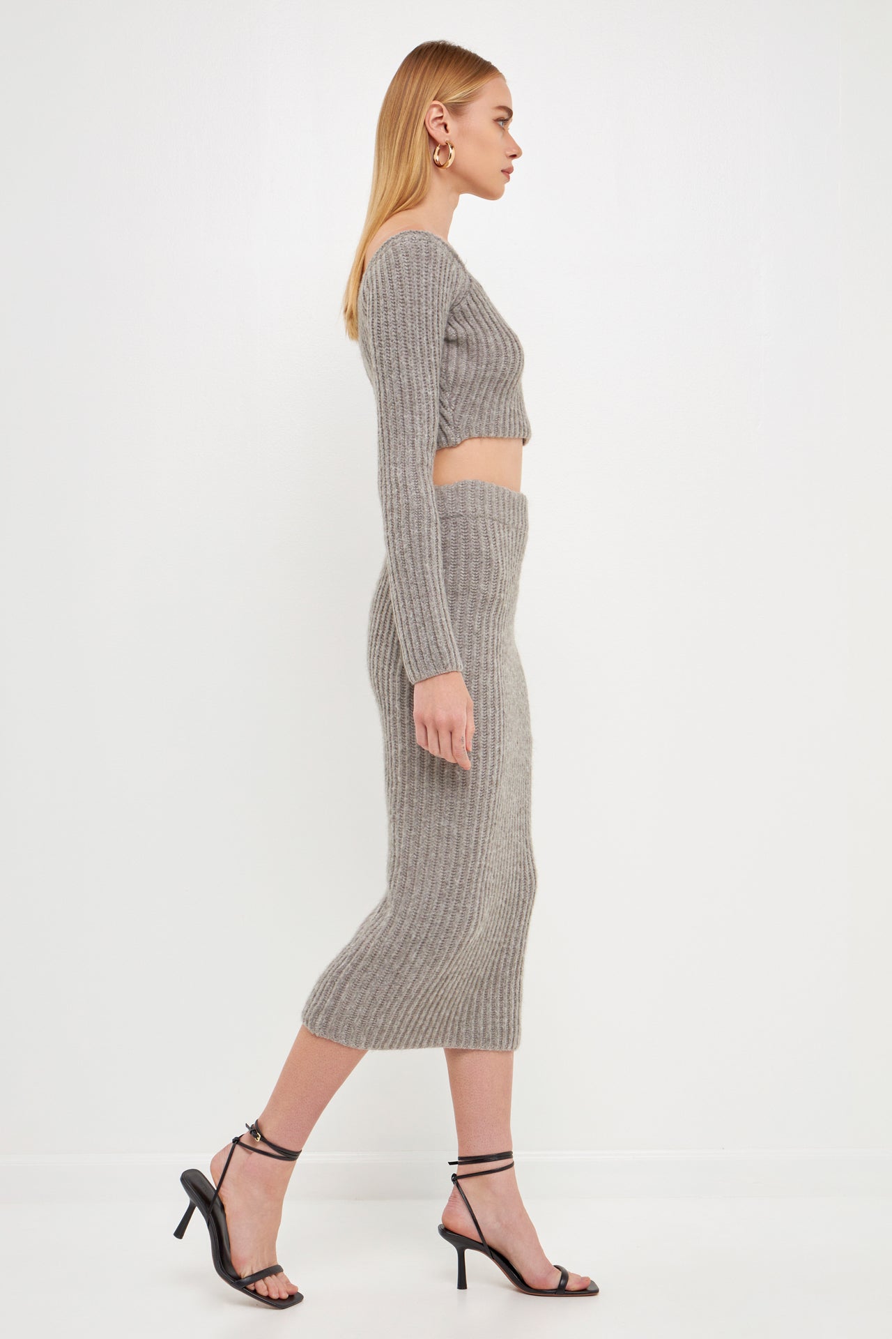 ENDLESS ROSE - Women's Cropped Long Sleeve Sweater - SWEATERS & KNITS available at Objectrare