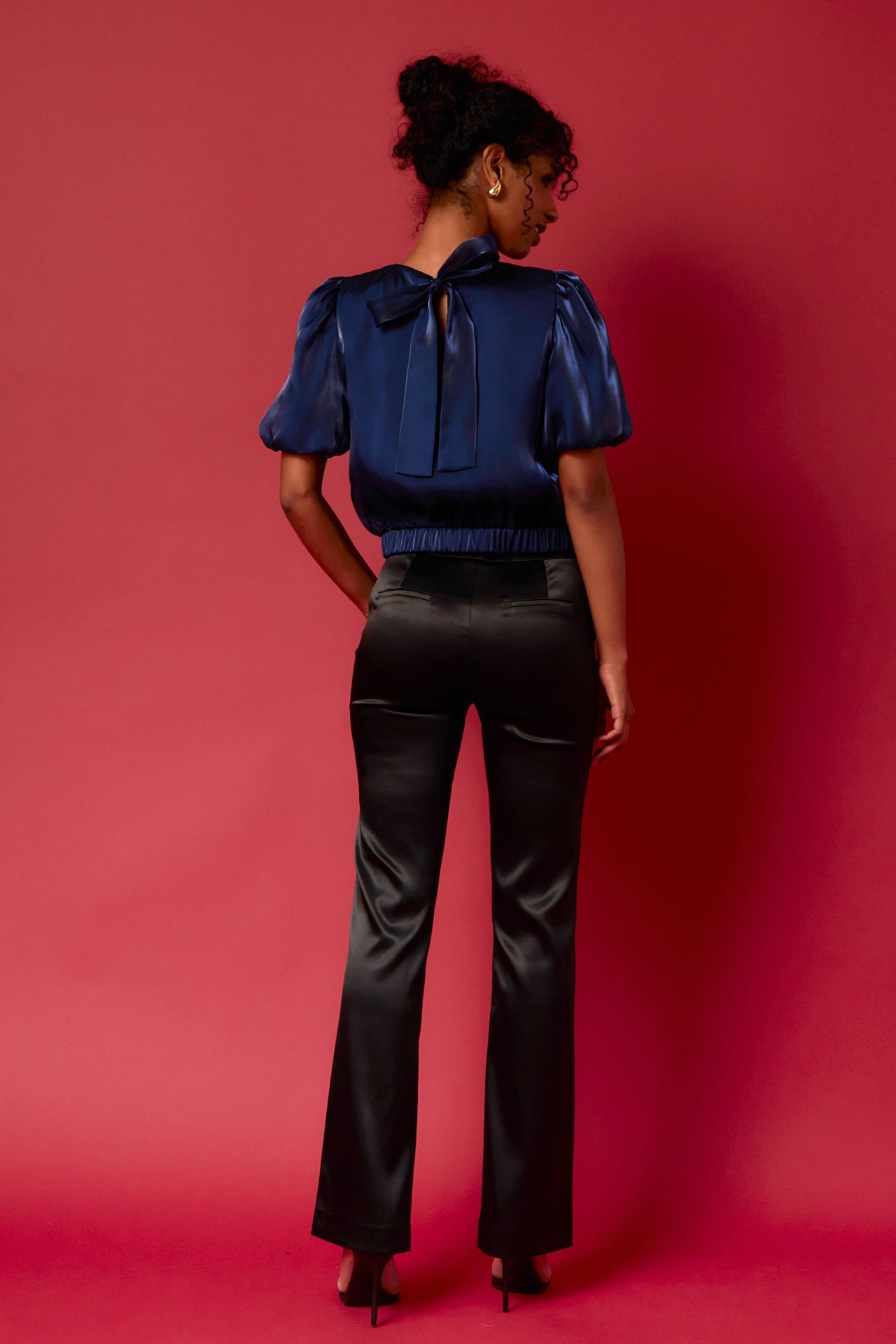 ENDLESS ROSE - Blouson Sheen Top - TOPS available at Objectrare