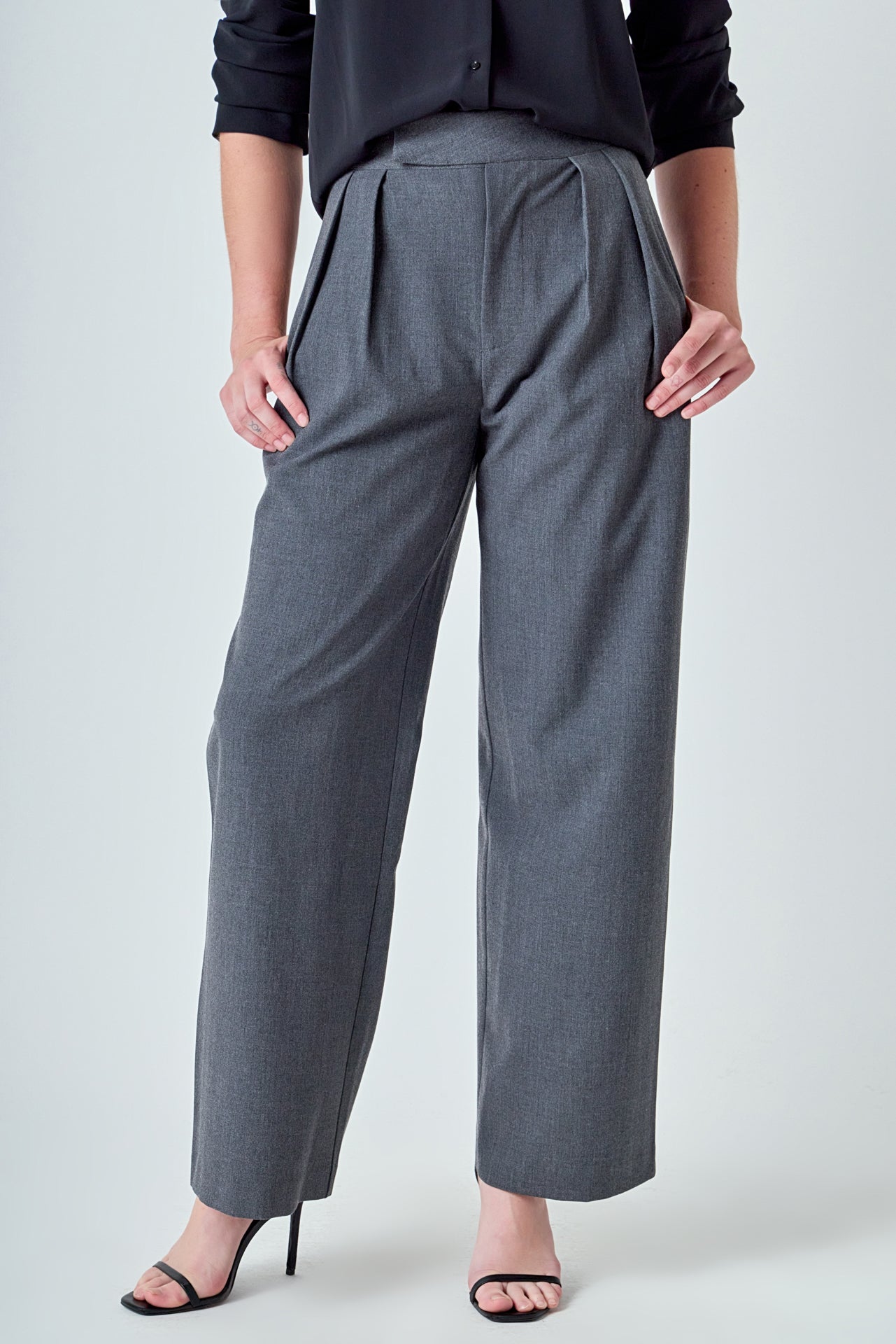 ENDLESS ROSE - Mid Rise Pleated Wide leg Trousers - PANTS available at Objectrare