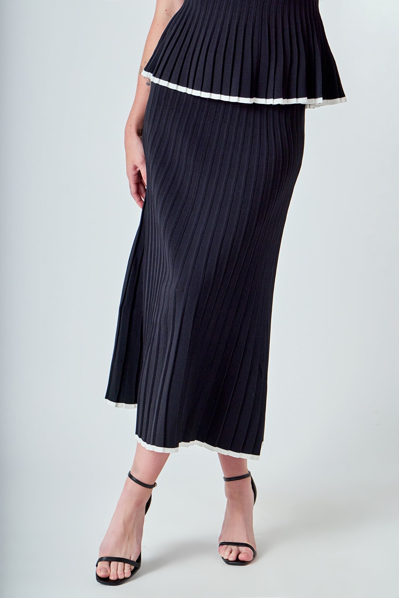 ENDLESS ROSE - Knit Pleated Tip Detail Midi Skirt - SKIRTS available at Objectrare