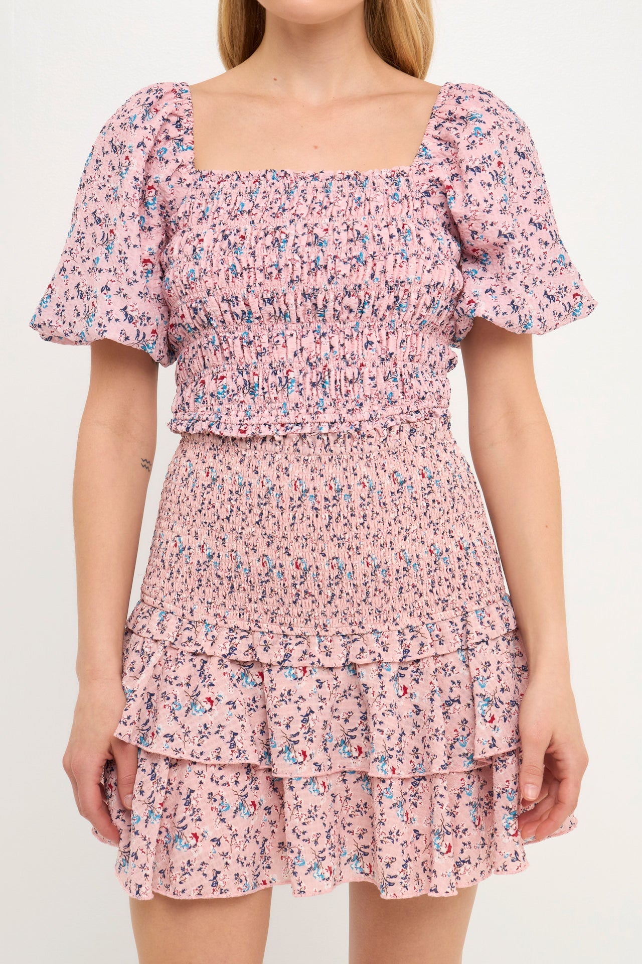 FREE THE ROSES - Puff Sleeve Smocked Floral Bandeau - TOPS available at Objectrare