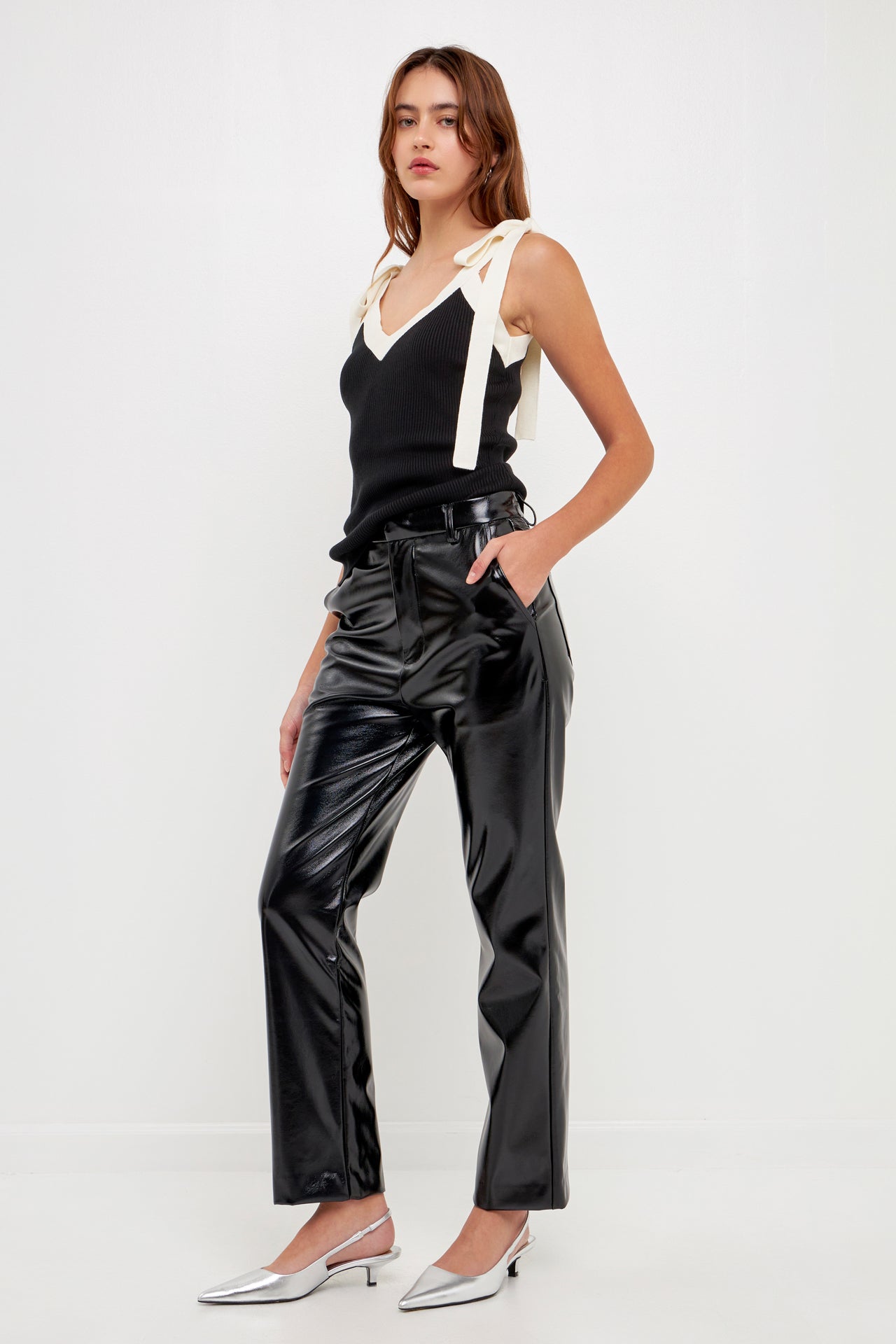Accent Ribbon Tie Top