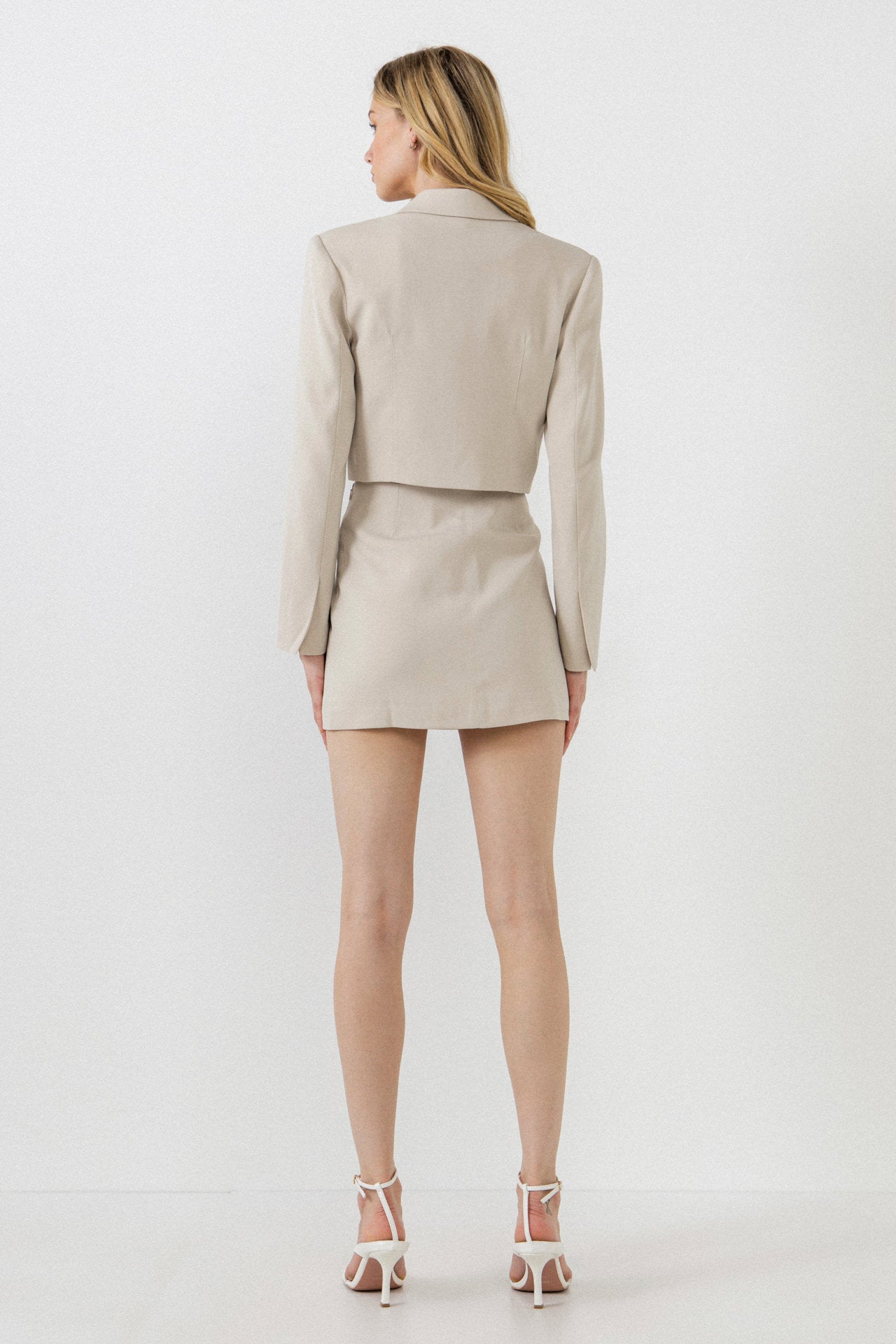 Cropped Boxy Blazer