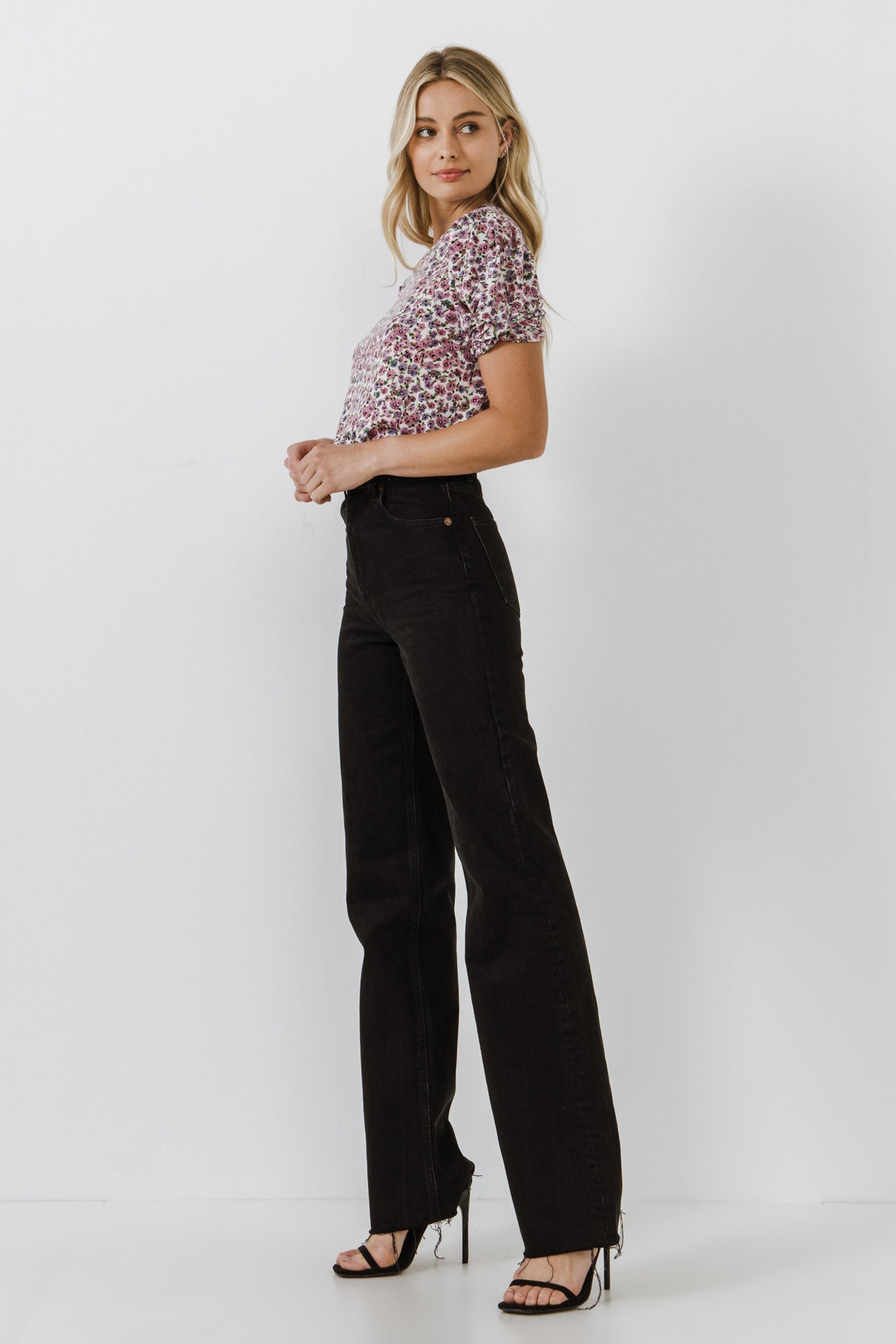 FREE THE ROSES - Floral Twist Sleeve Detail Knit Top - TOPS available at Objectrare