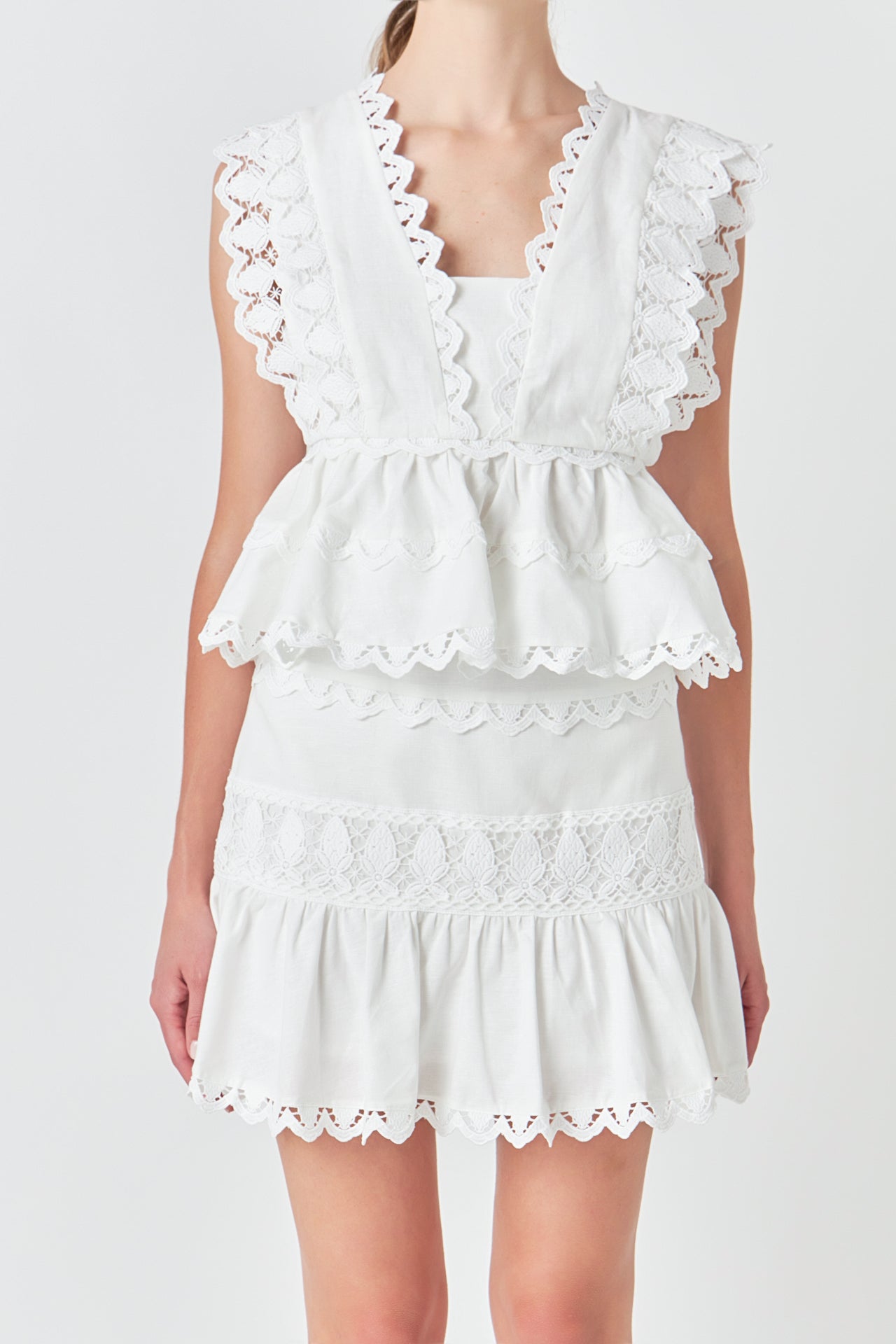 ENDLESS ROSE - Trim Detail Top - TOPS available at Objectrare