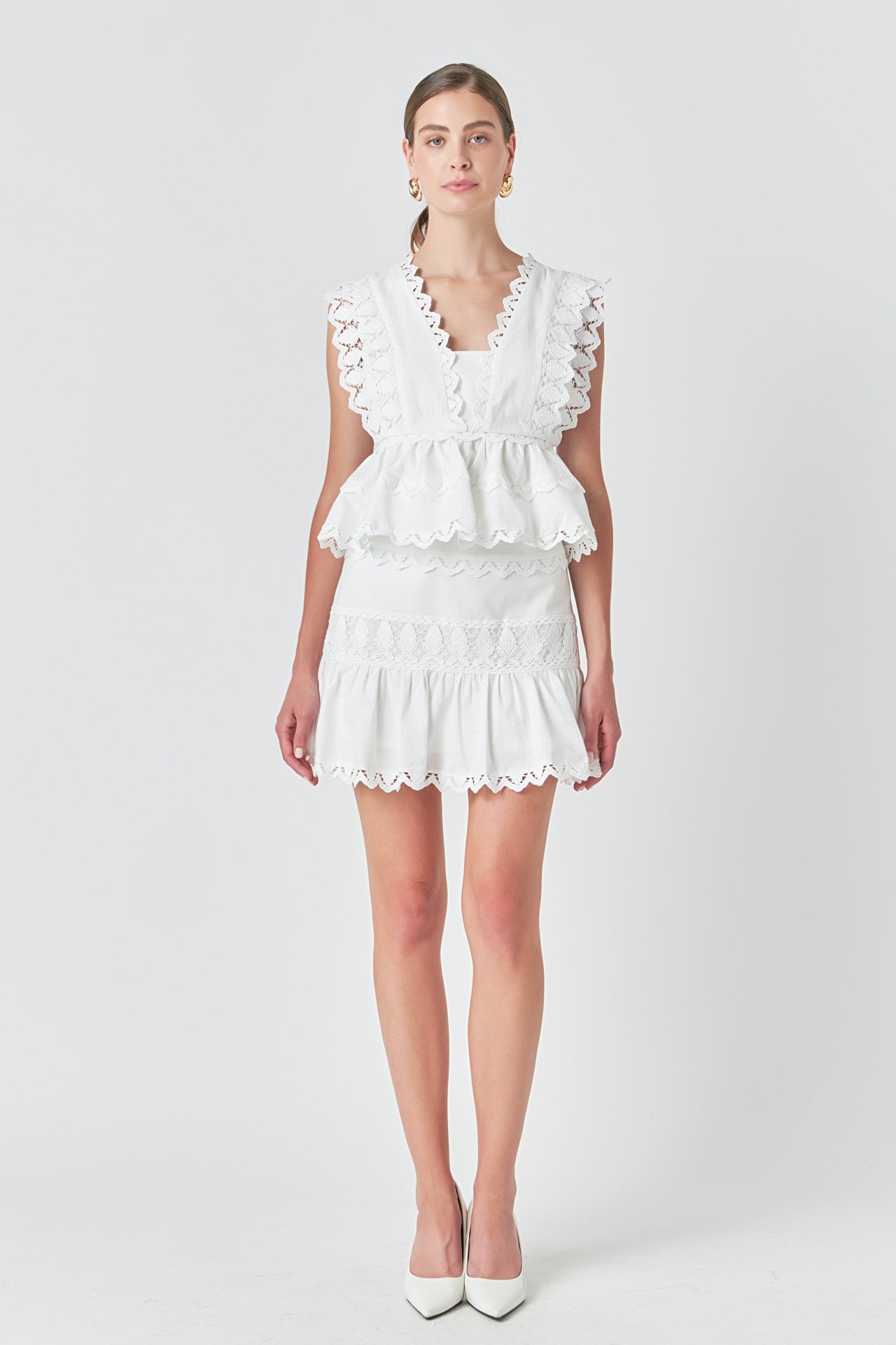ENDLESS ROSE - Trim Detail Top - TOPS available at Objectrare