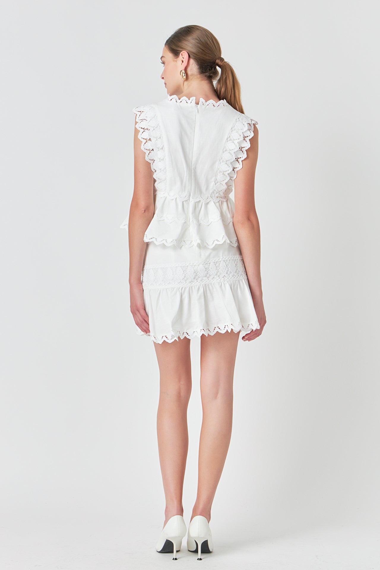 ENDLESS ROSE - Trim Detail Top - TOPS available at Objectrare