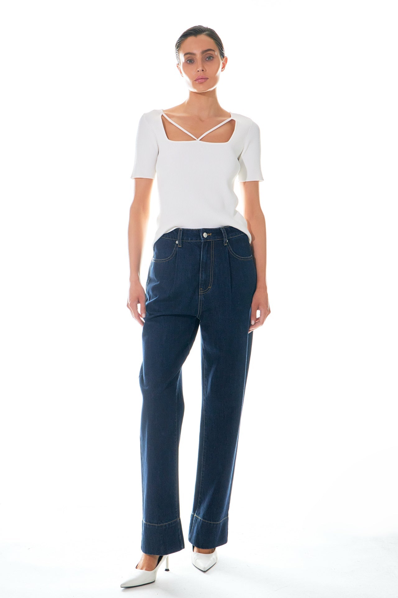 GREY LAB - Cut-out Detail Short Sleeve Knit Top - TOPS available at Objectrare