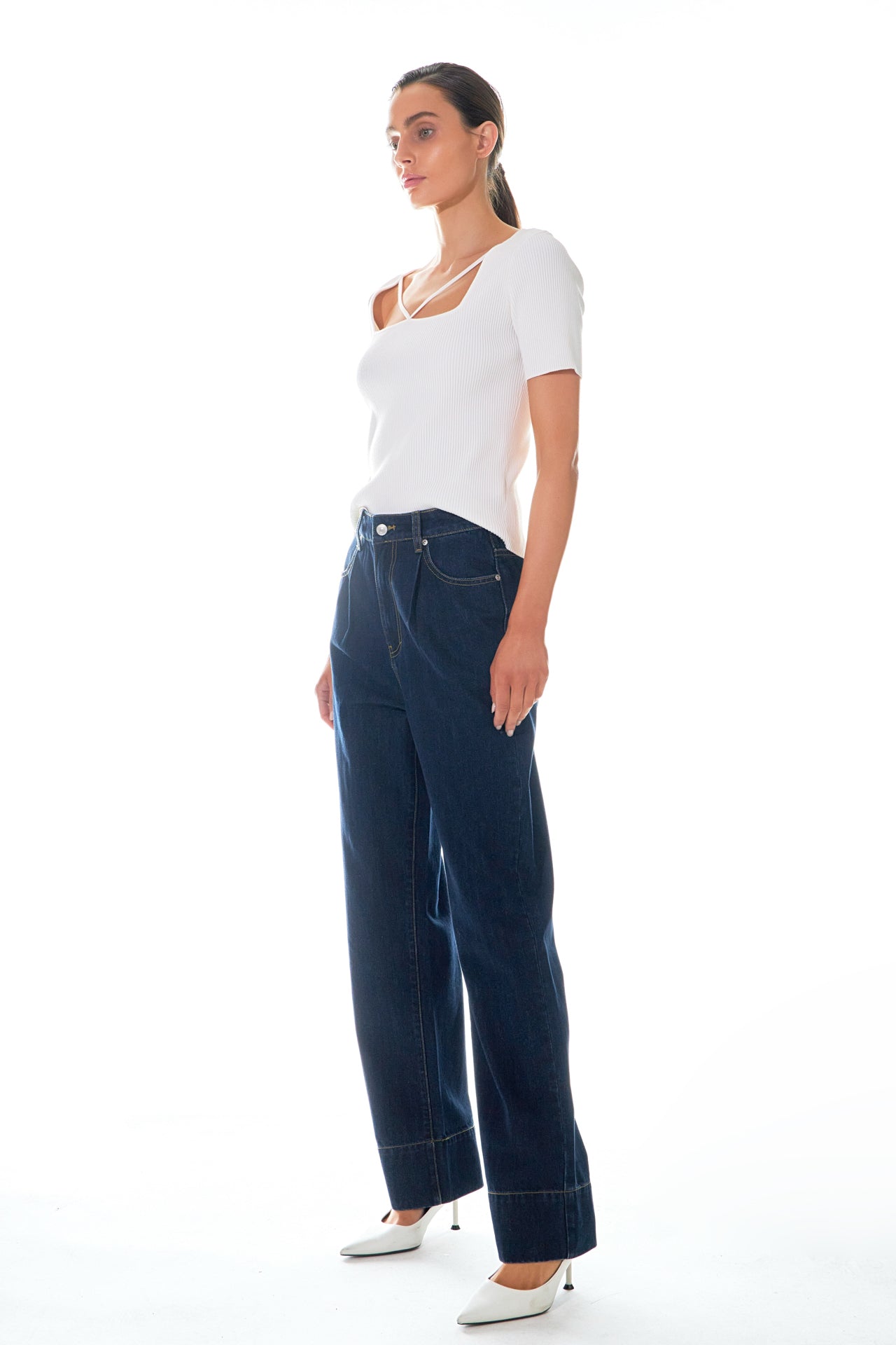 GREY LAB - Cut-out Detail Short Sleeve Knit Top - TOPS available at Objectrare