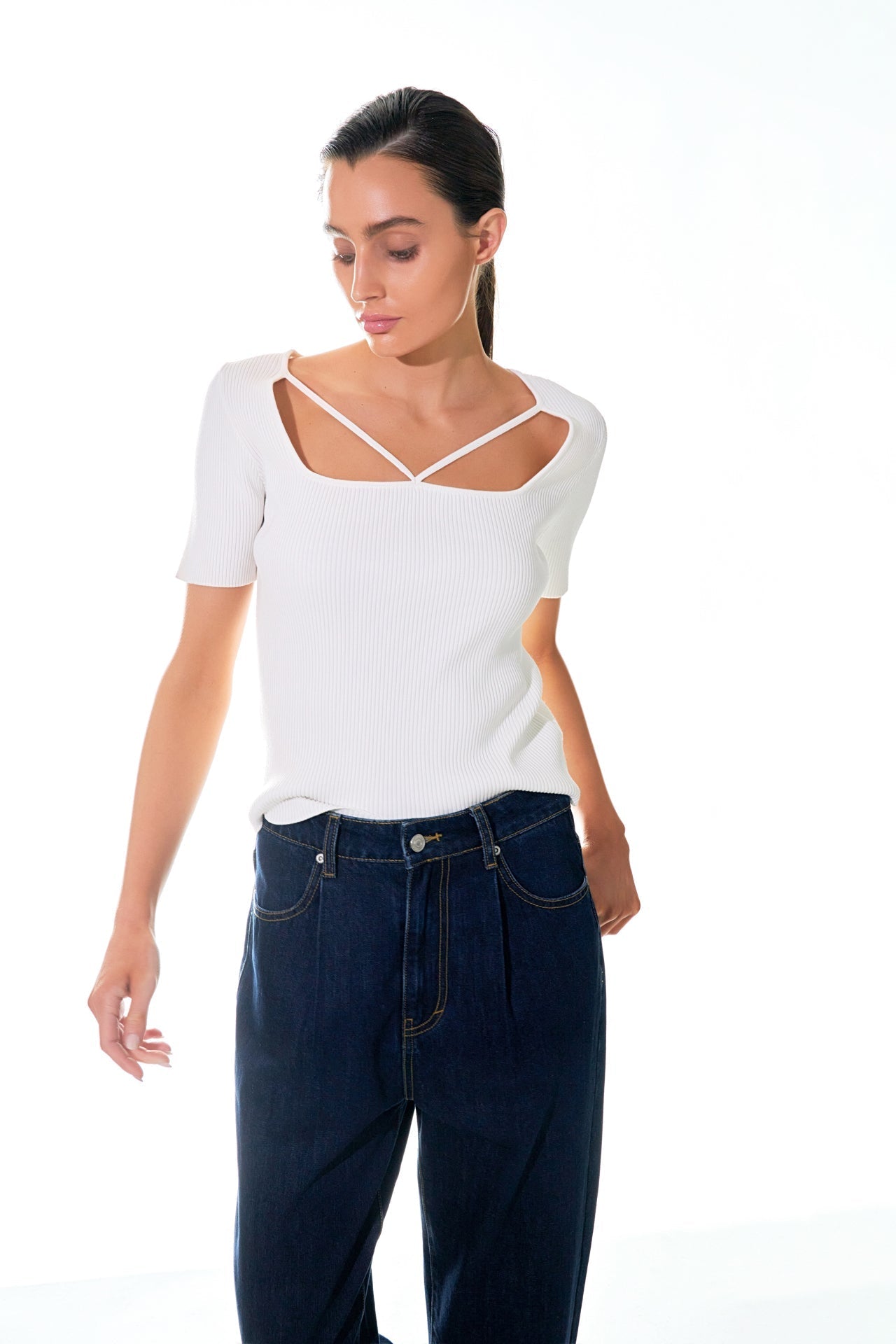 GREY LAB - Cut-out Detail Short Sleeve Knit Top - TOPS available at Objectrare