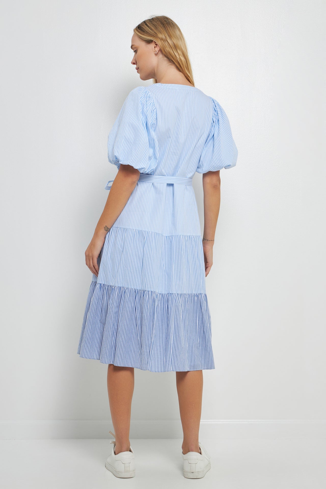Puff Sleeve Round Neckline Midi Dress