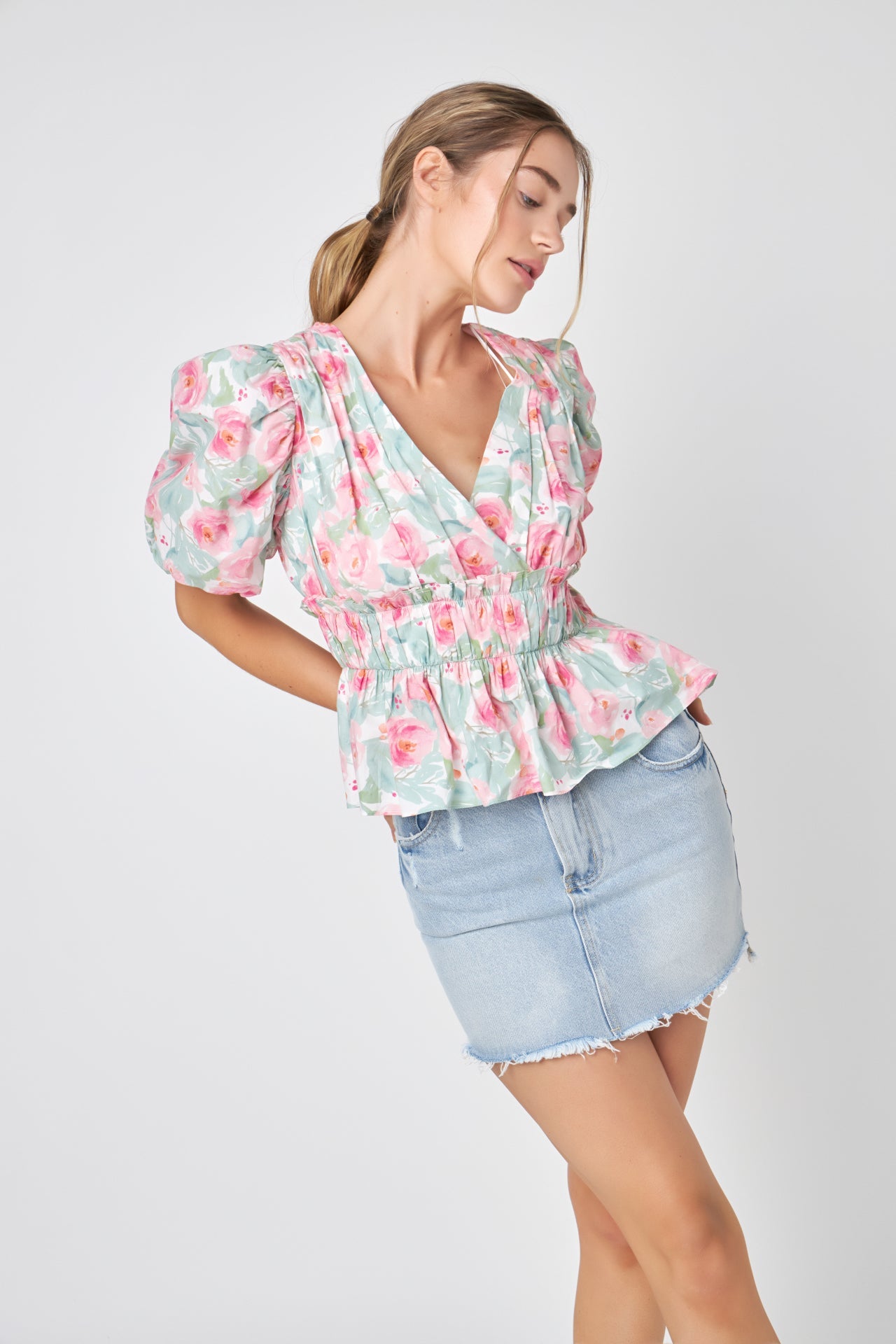 FREE THE ROSES - Floral Puff Sleeve Top - TOPS available at Objectrare
