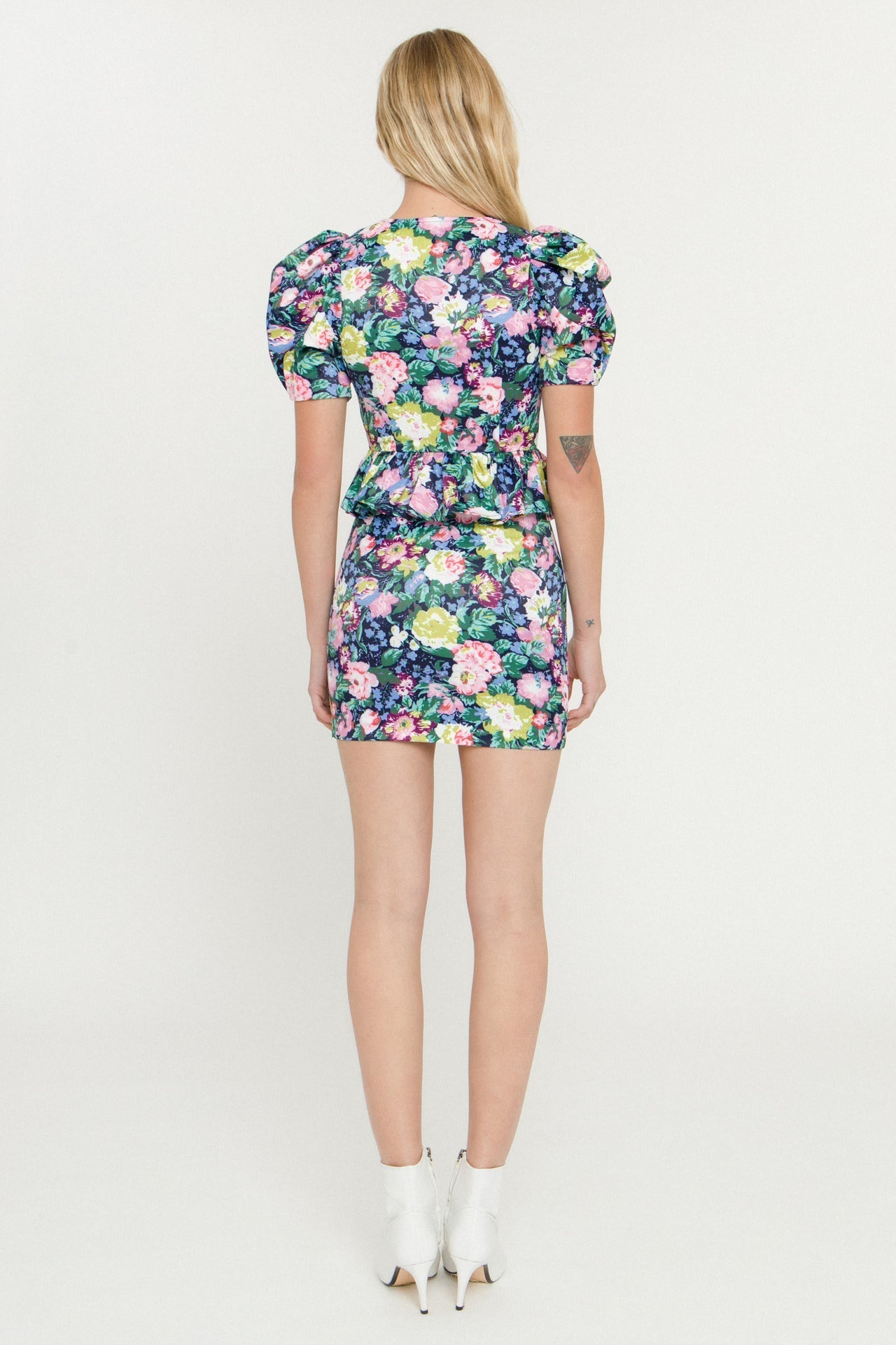 ENDLESS ROSE - Floral Woven Blouse - TOPS available at Objectrare
