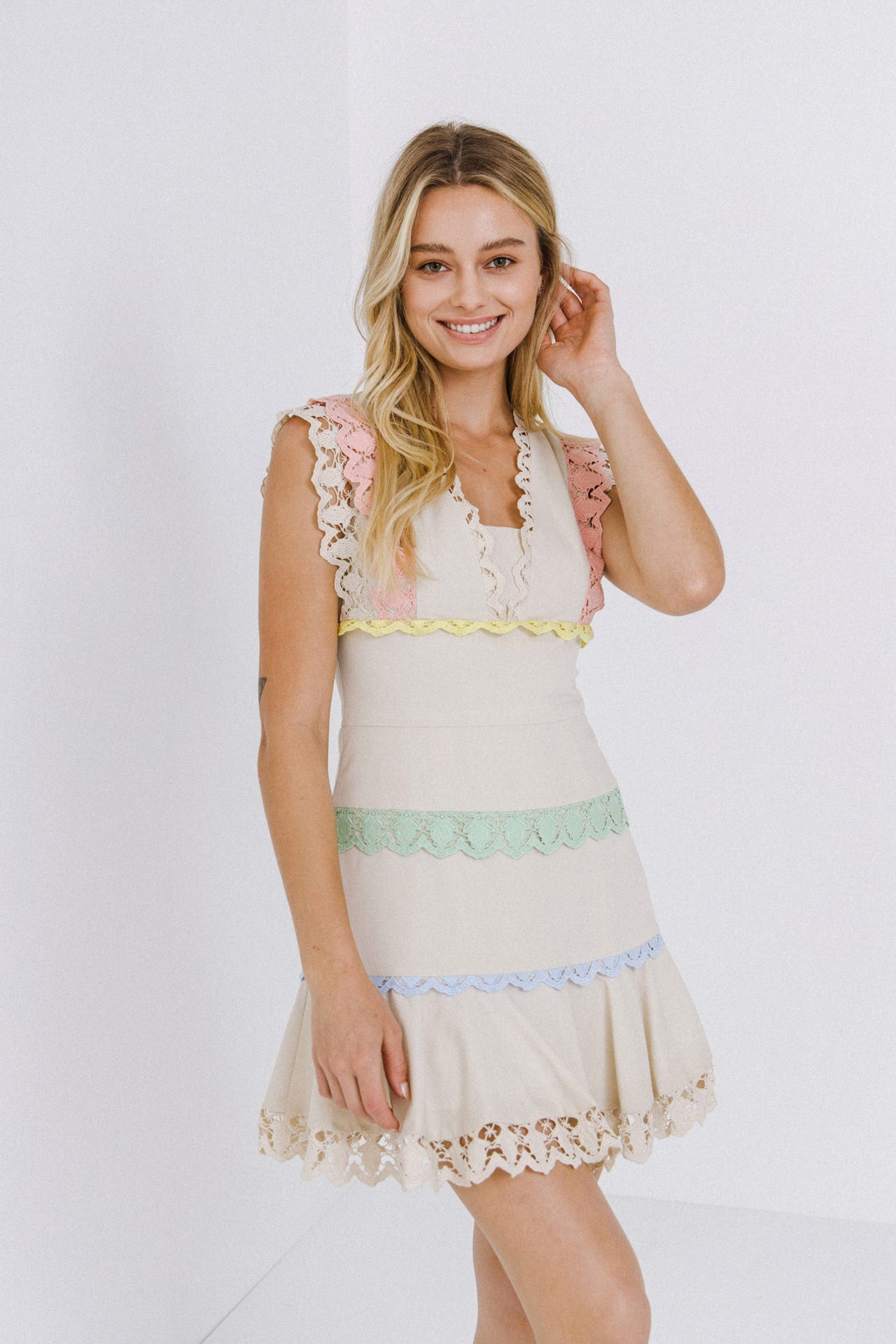 ENDLESS ROSE - Colorblock Trim Mini Dress - DRESSES available at Objectrare