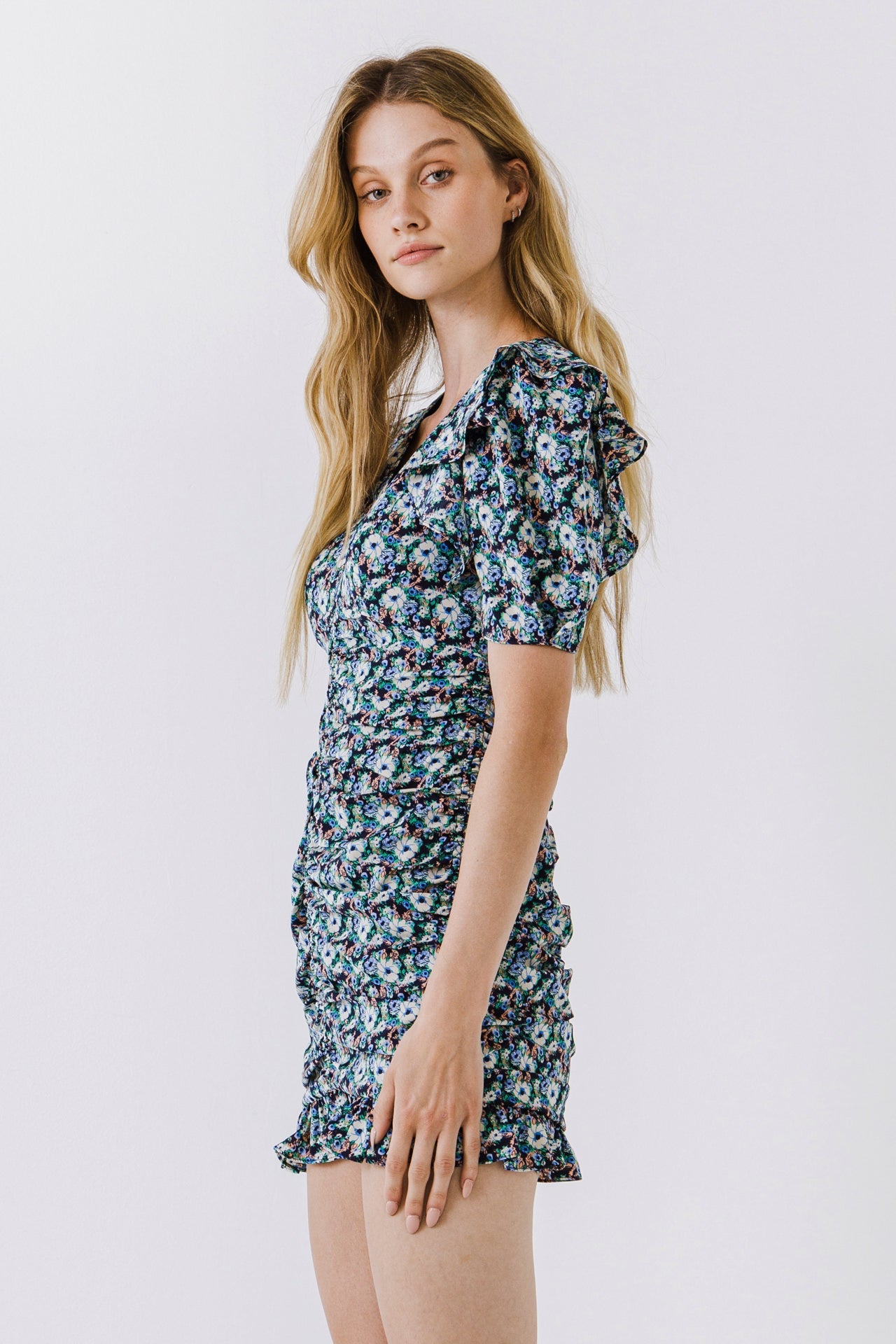 ENDLESS ROSE - Floral V-neck Shirring Dress - DRESSES available at Objectrare