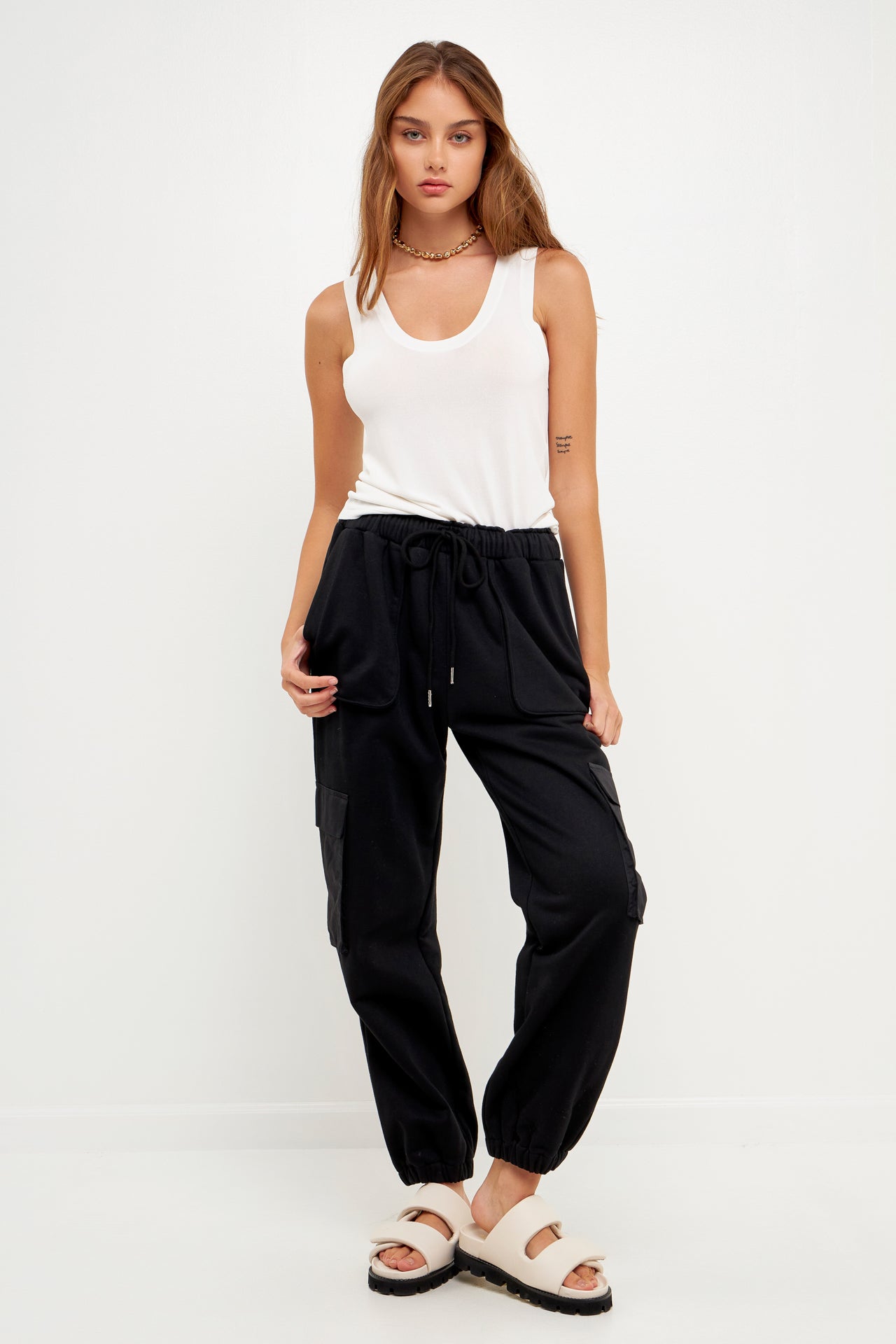 GREY LAB - Pockets Detail Loungewear Pants - PANTS available at Objectrare
