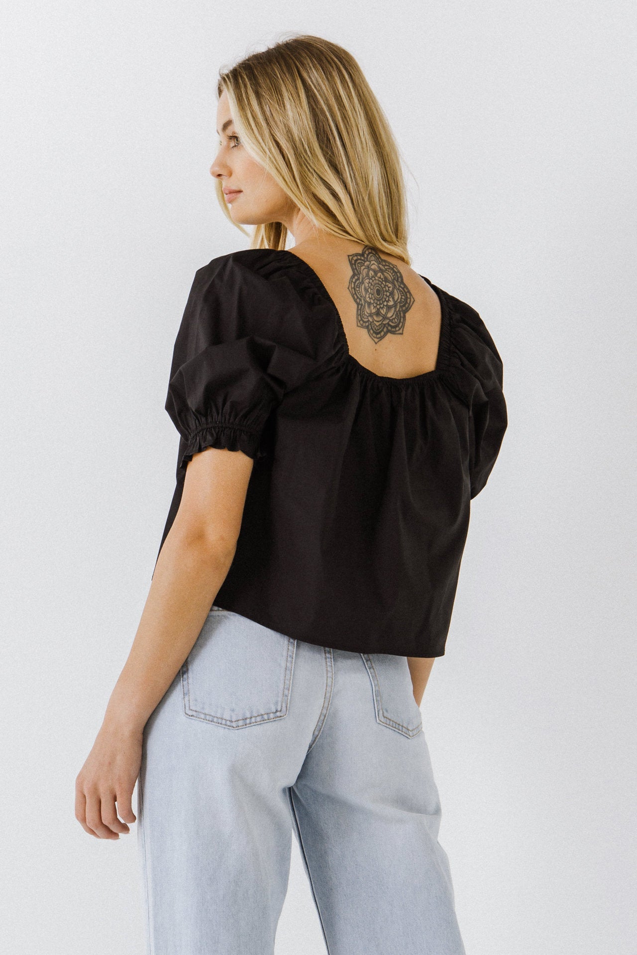 Square neckline Puff Sleeve Top