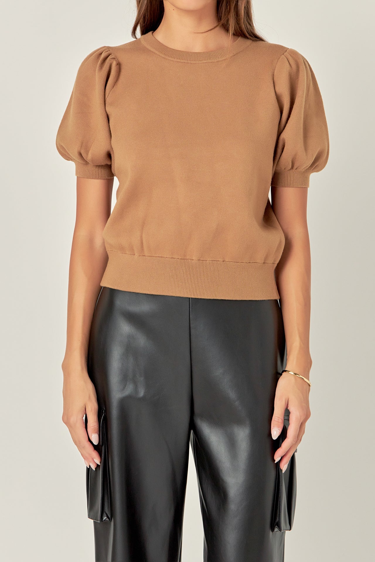 Short Puff Sleeve Knit Top