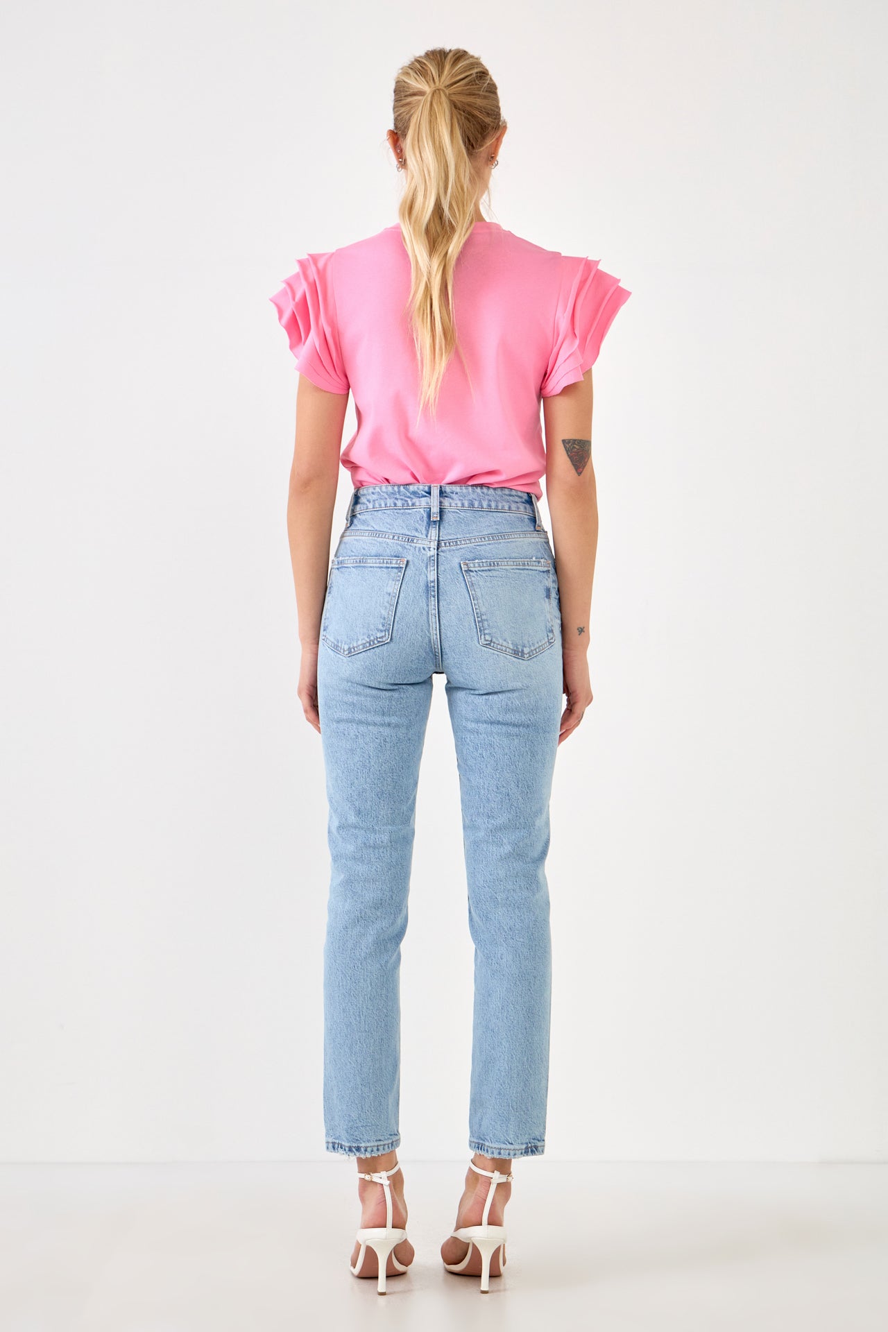 SHORT SLEEVE TEE W/ RUFFLE