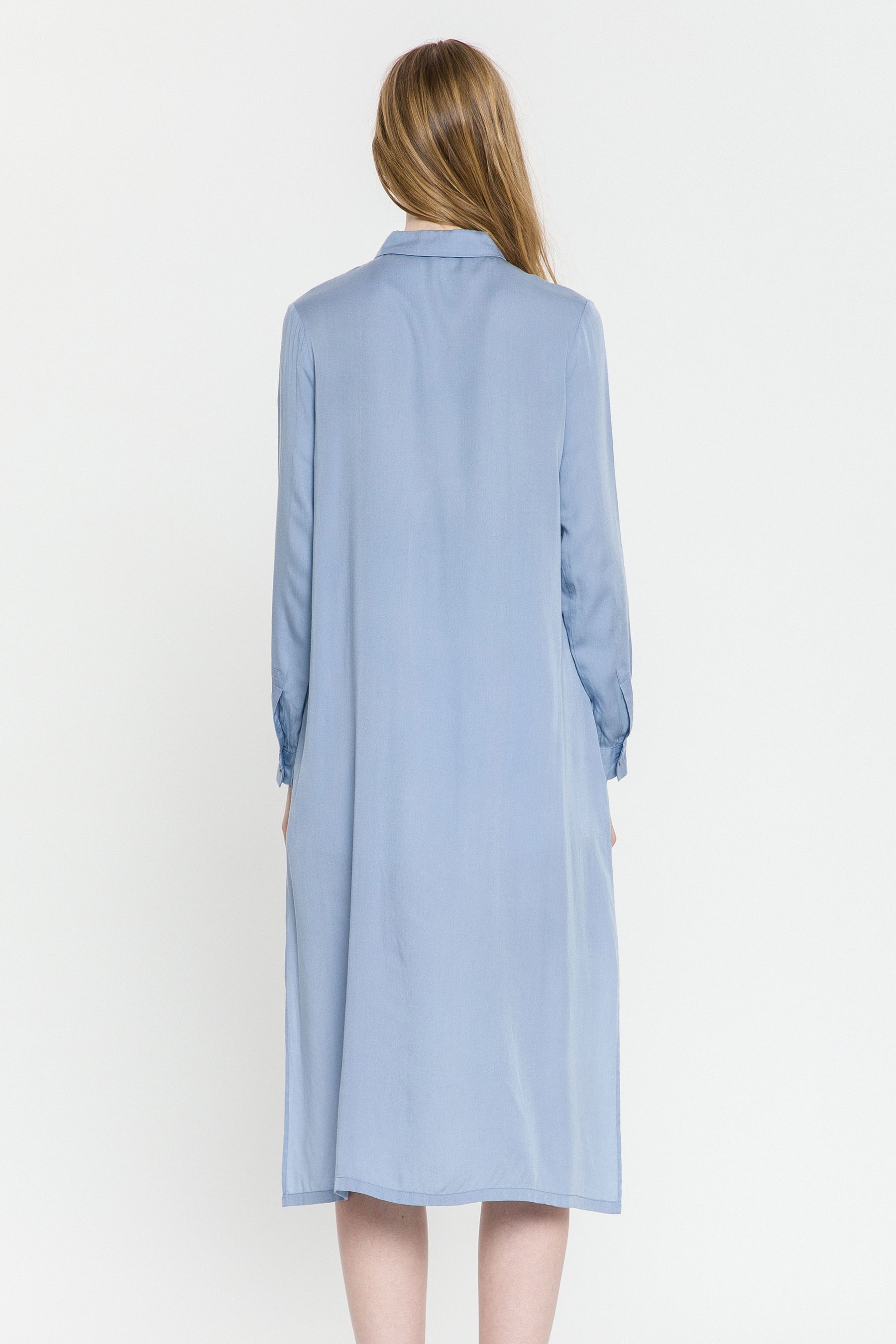 Long Flowing Shirt With Bow