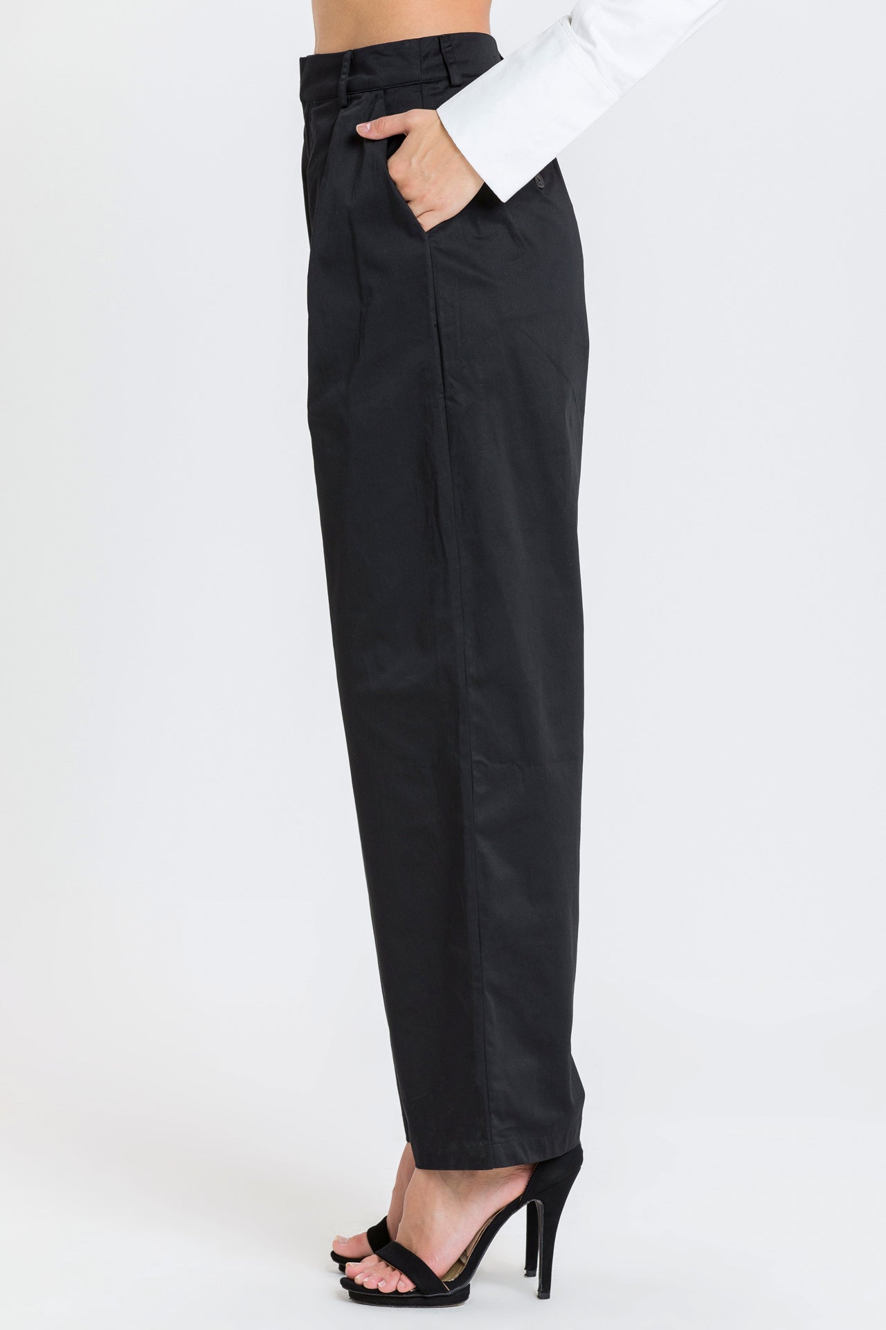 ENGLISH FACTORY - Baggy Trousers - PANTS available at Objectrare