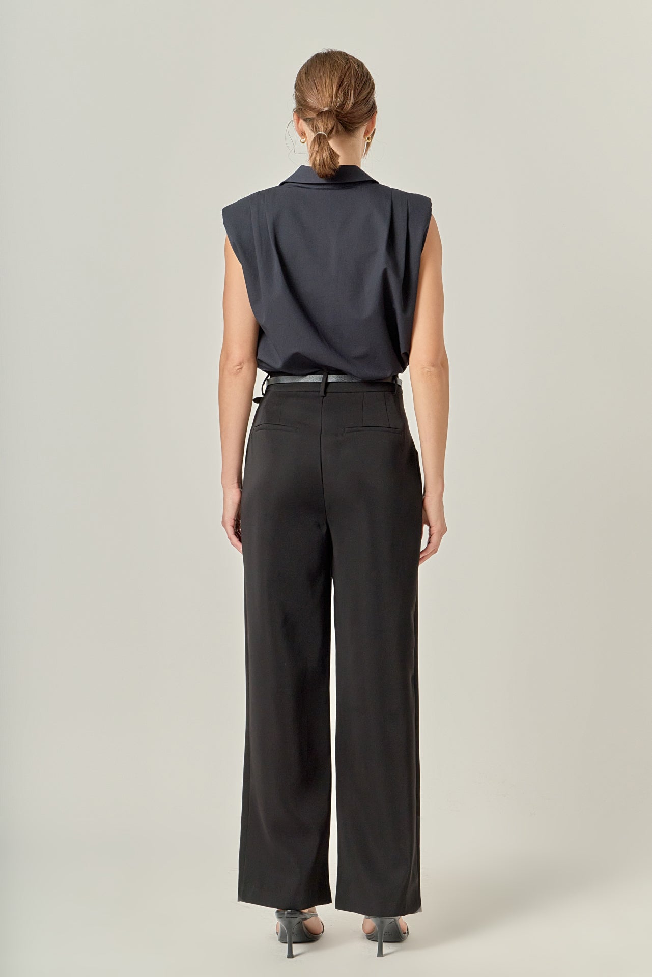 Pleated Shoulder Sleeveless Shirt