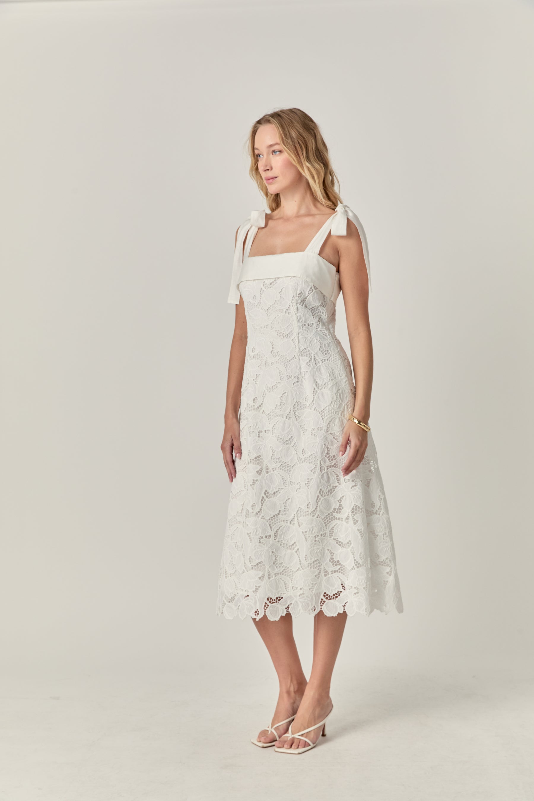 Bow Sleeveless Lace Midi Dress
