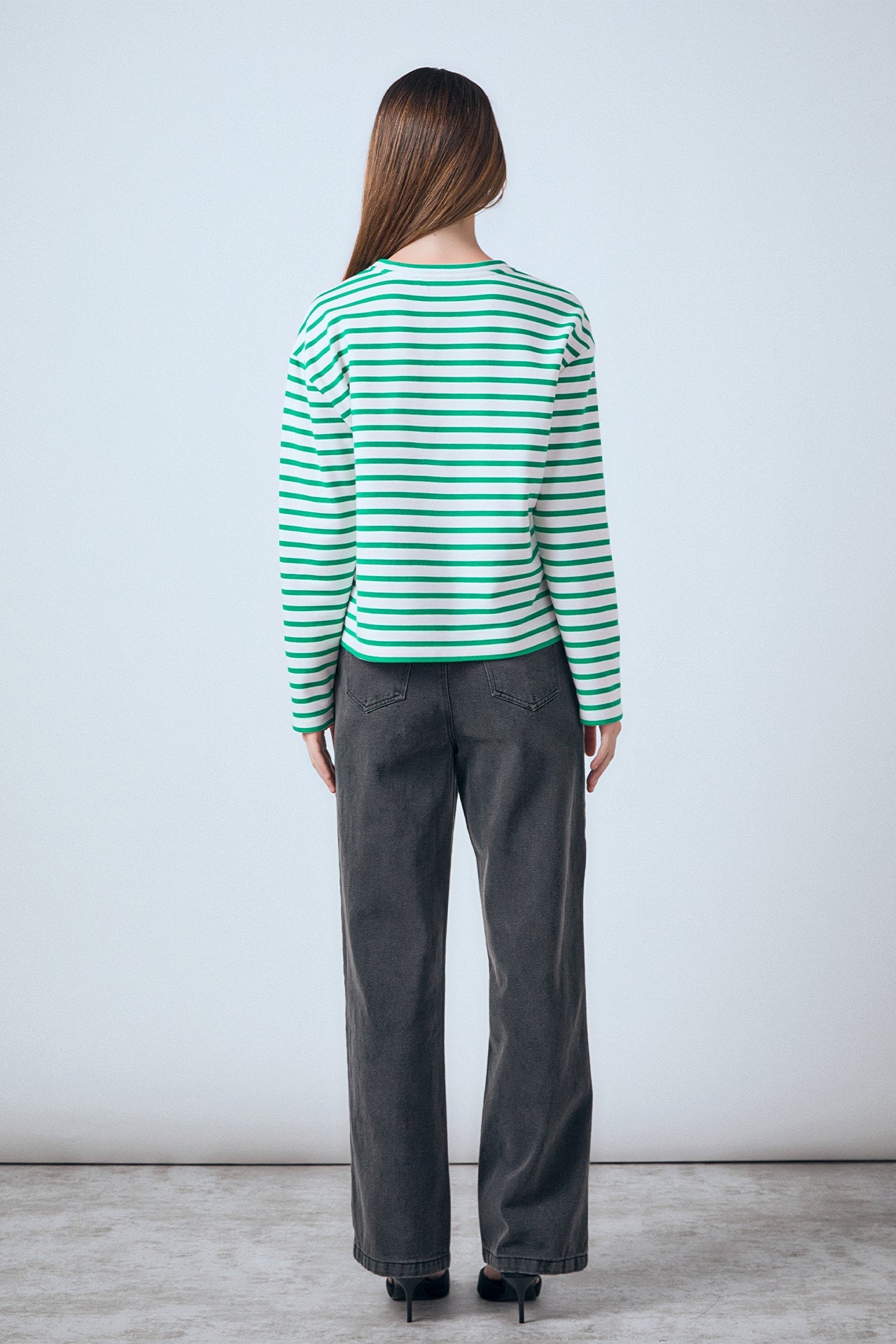 ENDLESS ROSE - Embellishment Sweatshirt - TOPS available at Objectrare