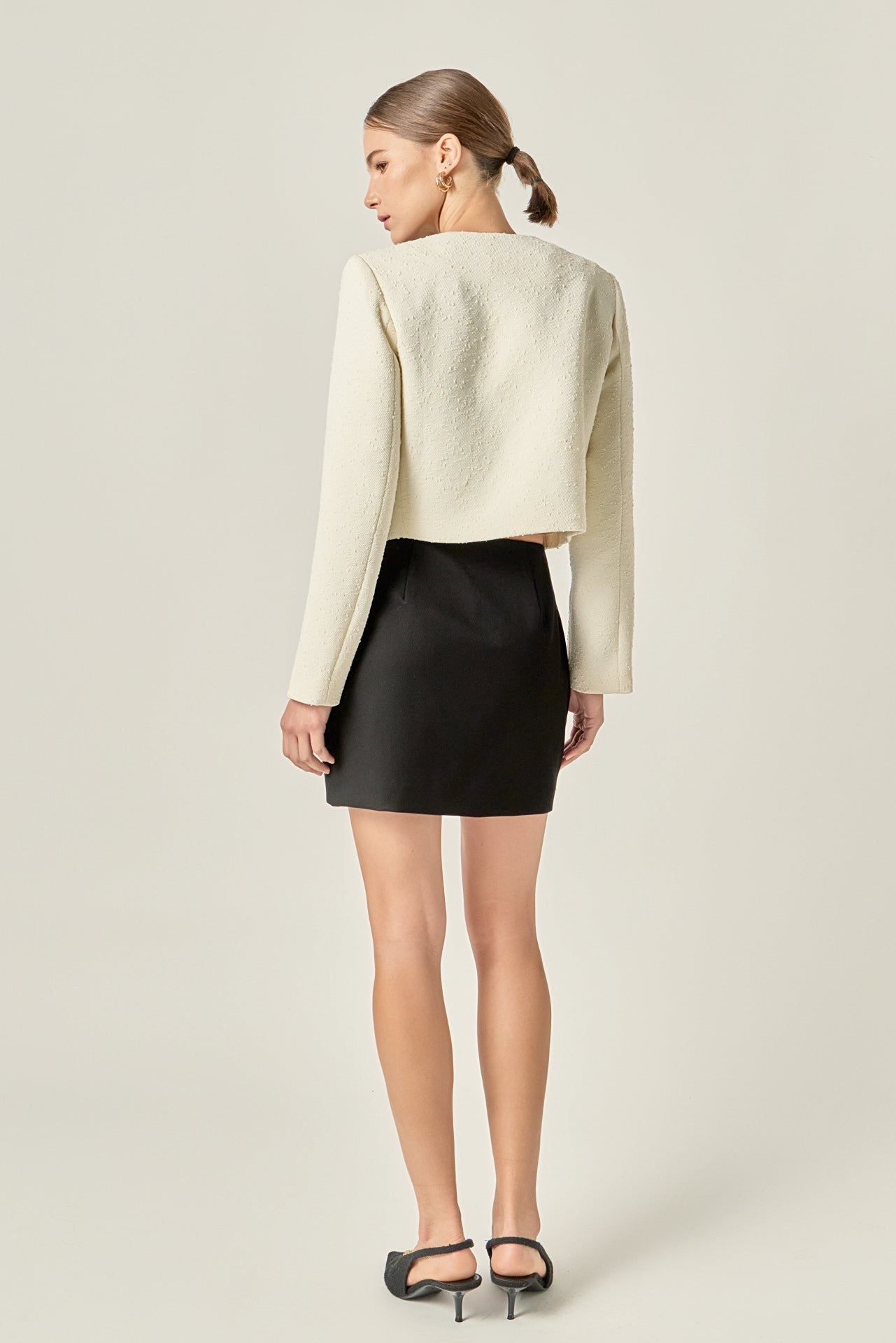 Textured Bead Bow Detailed Jacket