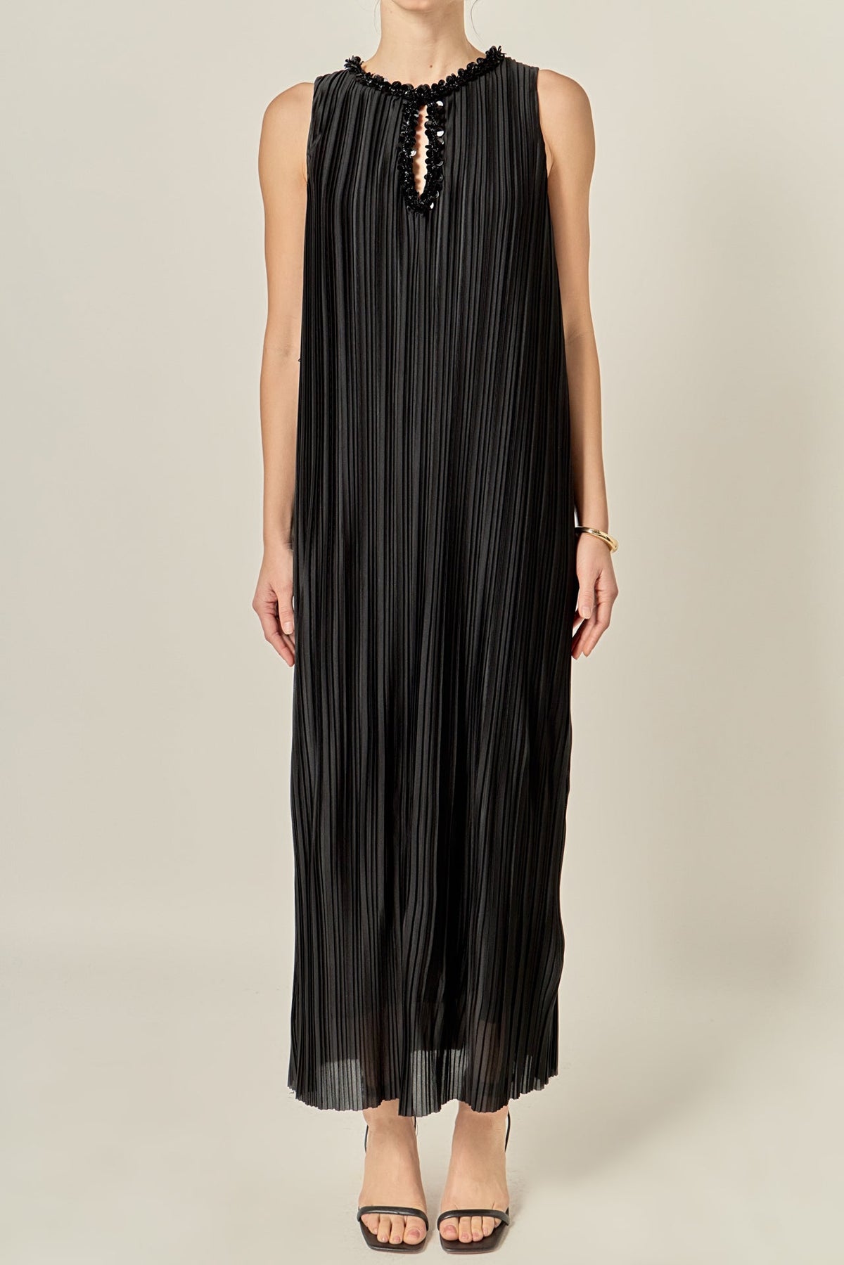 Sequin Keyhole Pleated Midi Dress