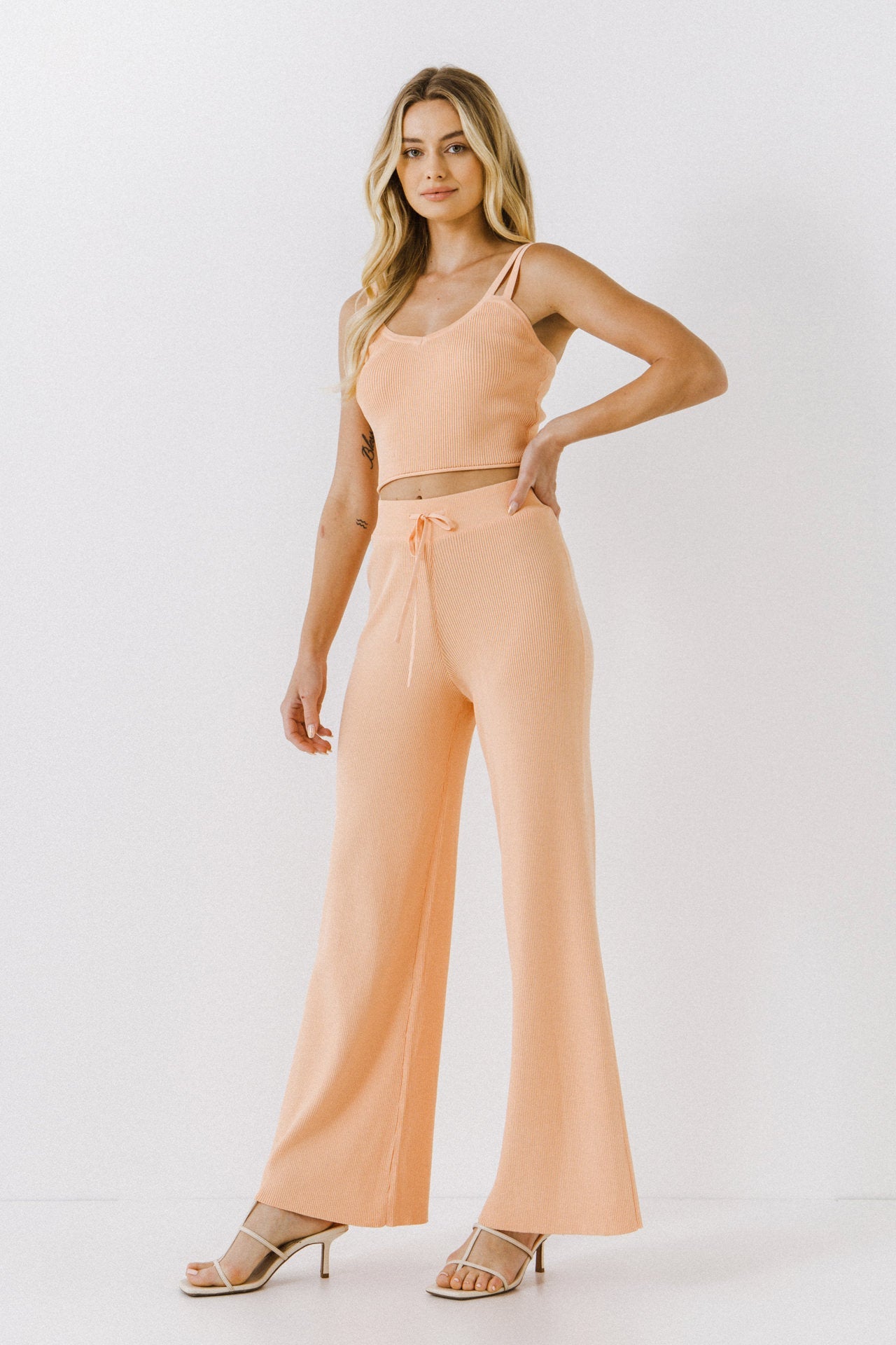 ENDLESS ROSE - Knitted Pants - PANTS available at Objectrare