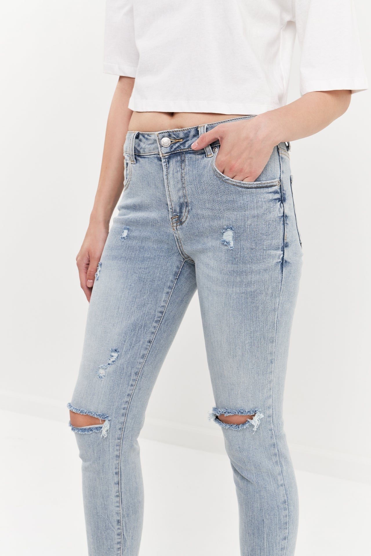 GREY LAB - Mid Rise Distressed Ankle Skinny Jeans - JEANS available at Objectrare