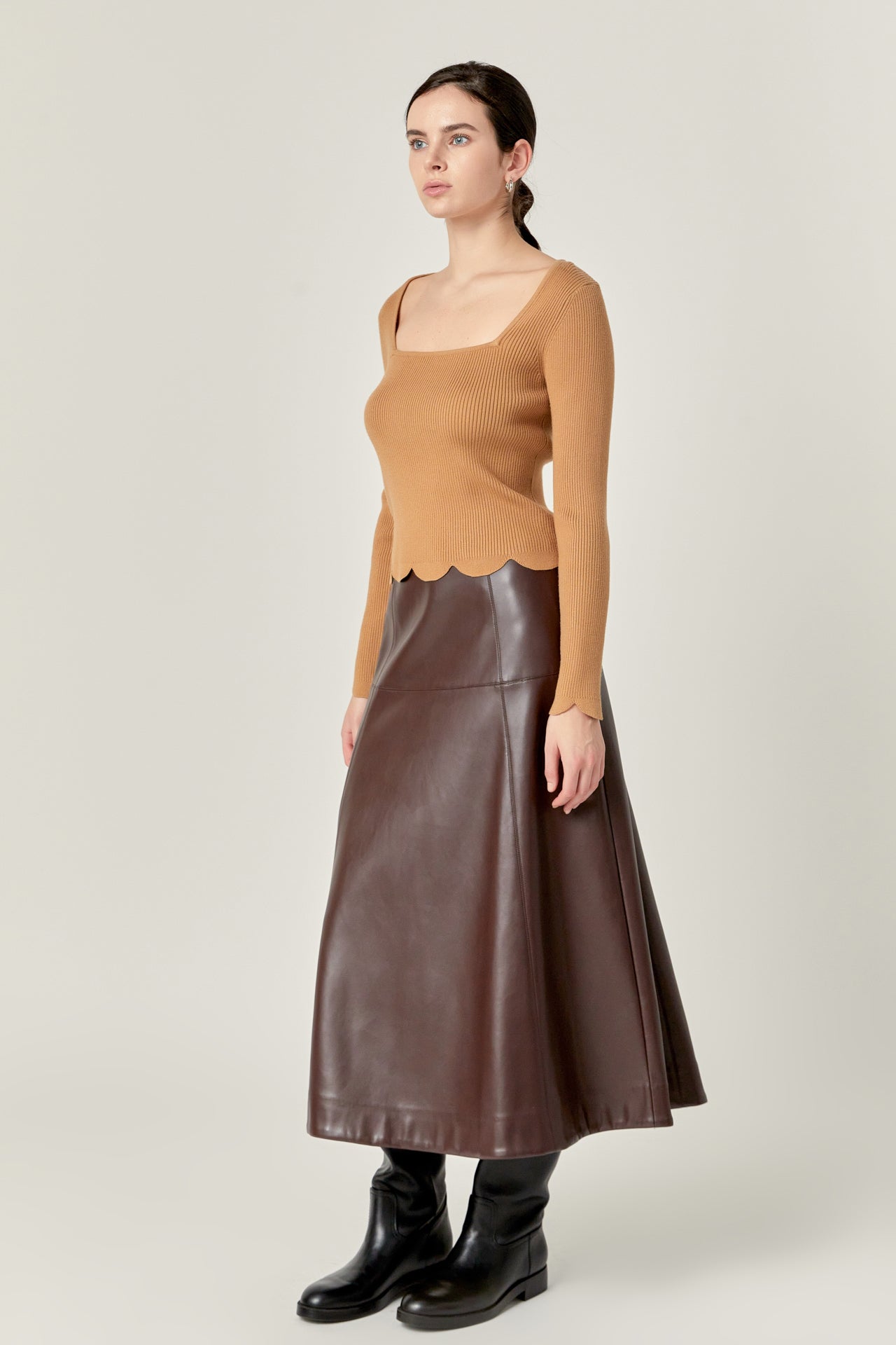 ENGLISH FACTORY - Scallop Hem Long Sleeve Sweater - SWEATERS & KNITS available at Objectrare