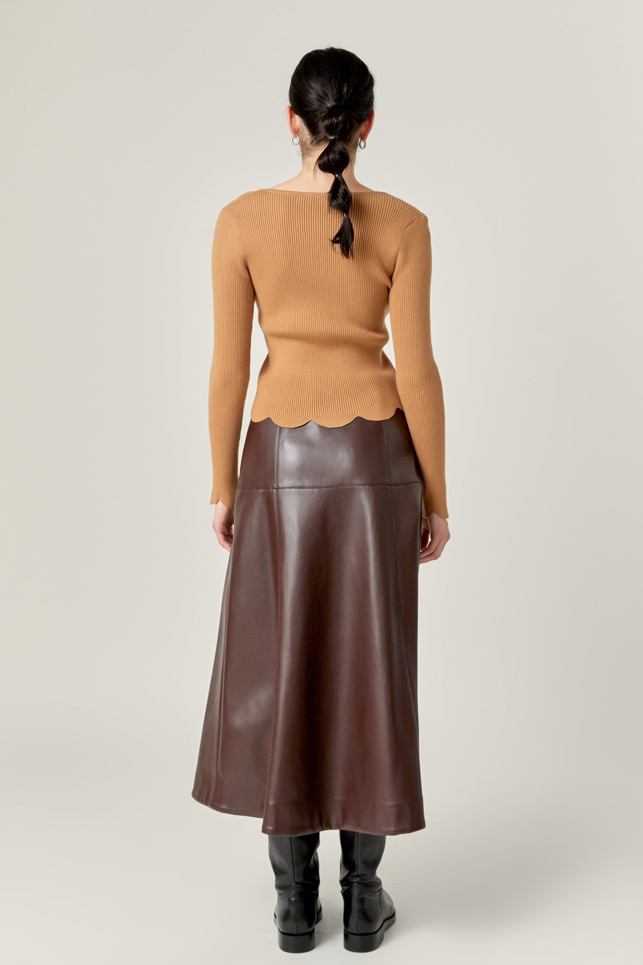ENGLISH FACTORY - Scallop Hem Long Sleeve Sweater - SWEATERS & KNITS available at Objectrare