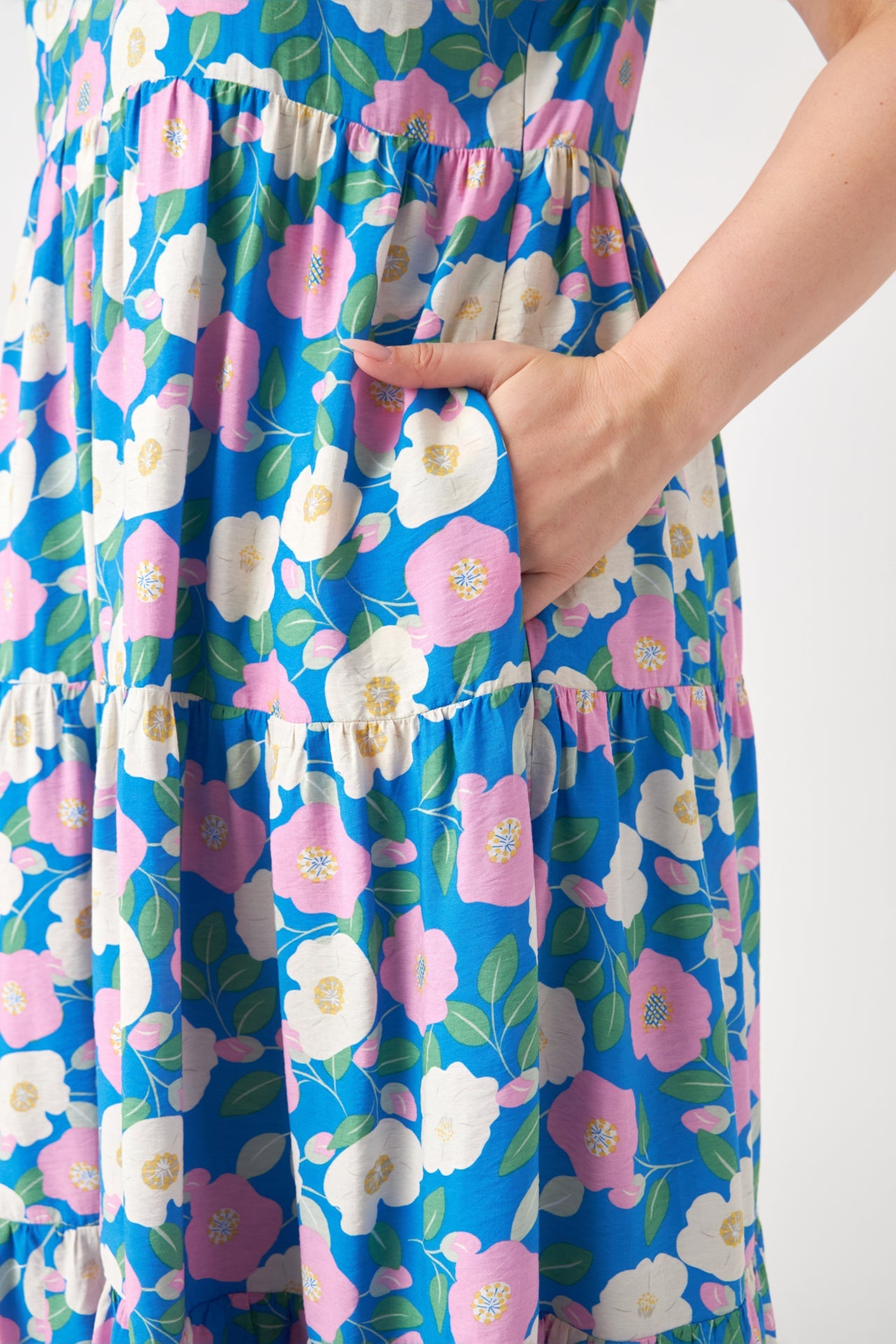 ENGLISH FACTORY - Floral Puff Sleeve Midi Dress - DRESSES available at Objectrare