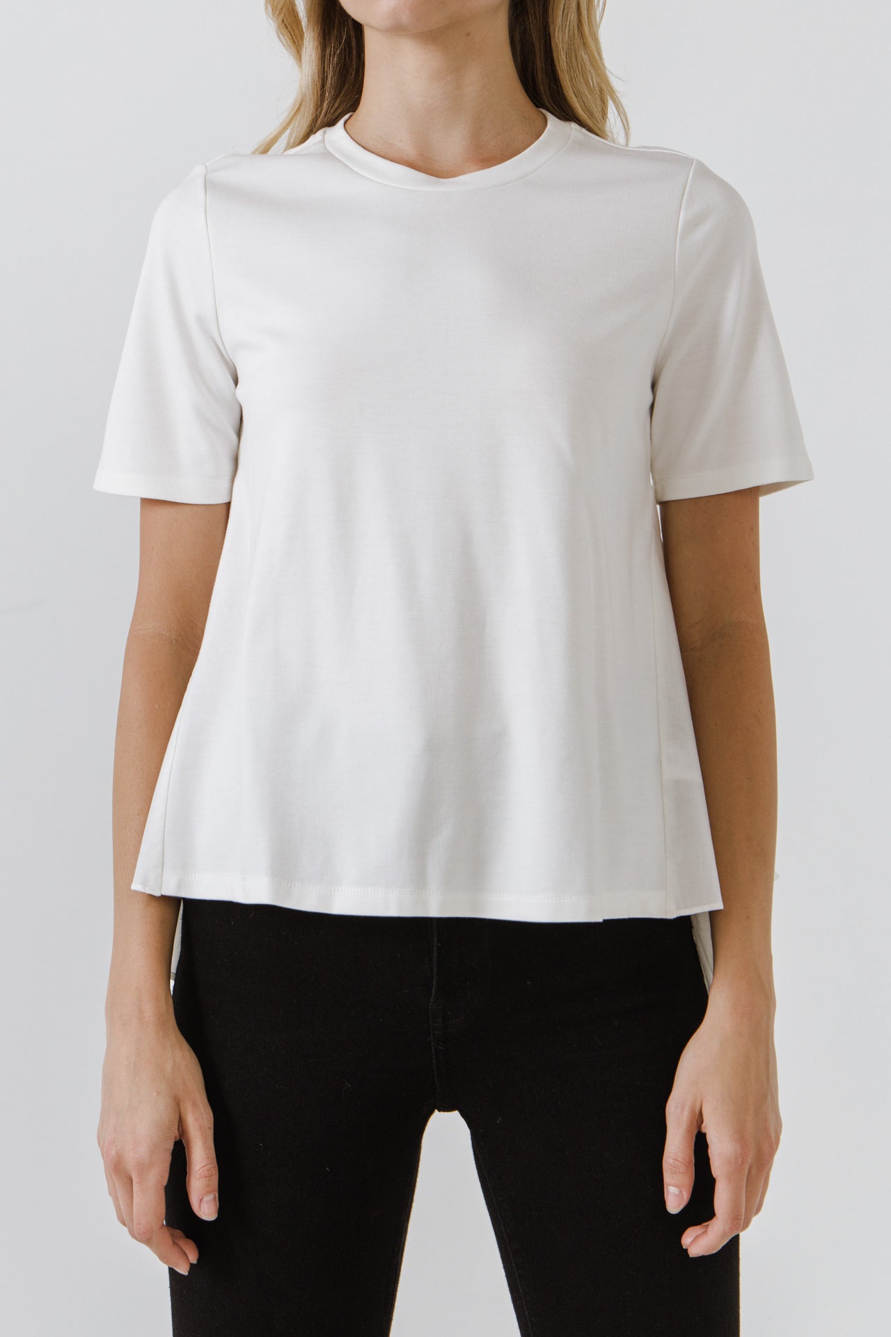 ENGLISH FACTORY - Relaxed Knit Short Sleeve With Contrast Detail - TOPS available at Objectrare